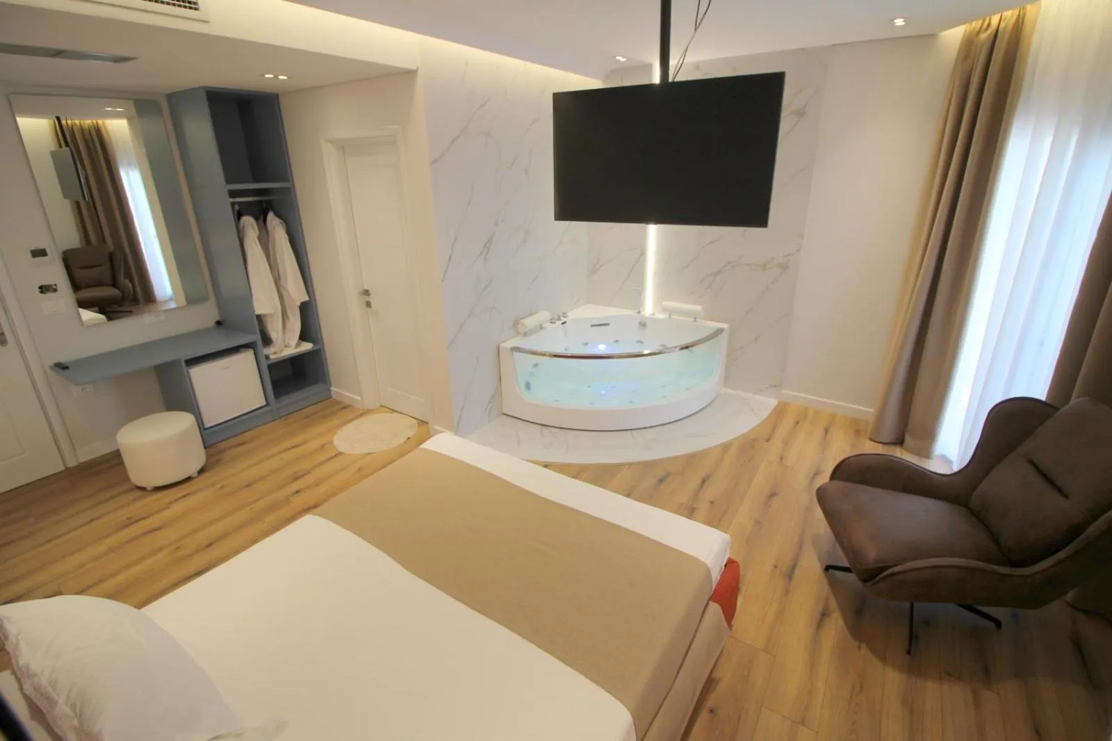 Deluxe Double Room with Sea View in Hotel Strora