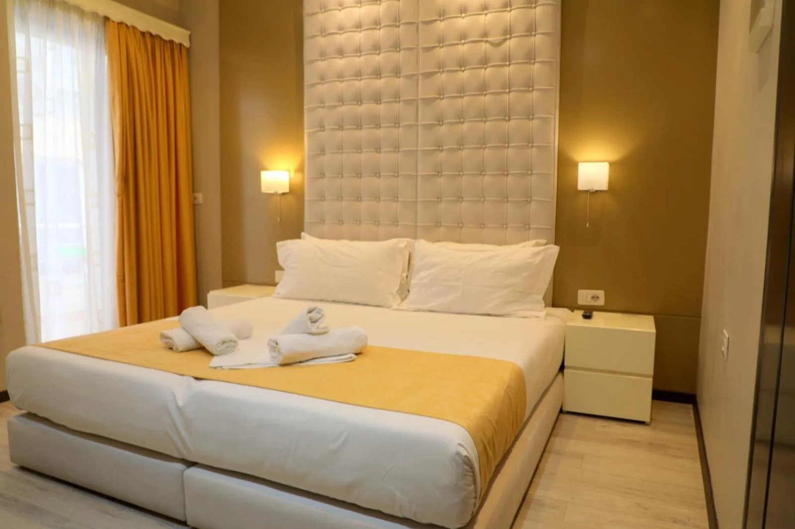 Family Suite with Side Sea View in Hotel Strora