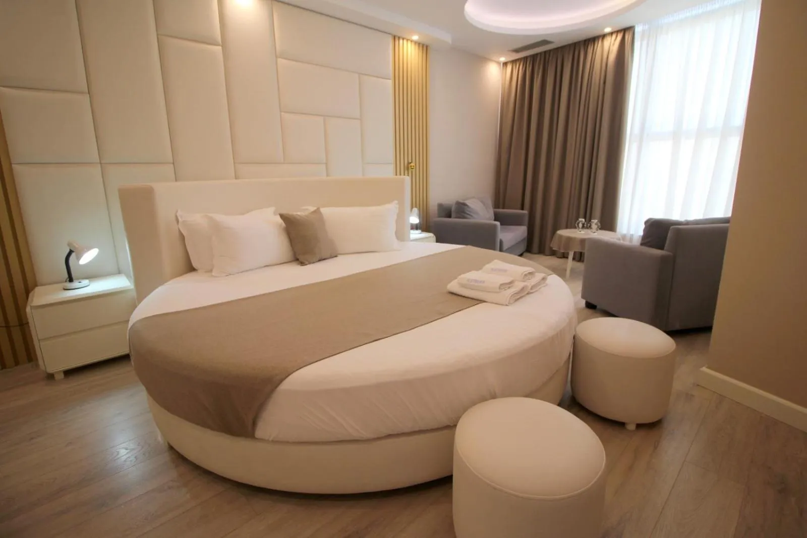 Executive Suite with Sea View in Hotel Strora