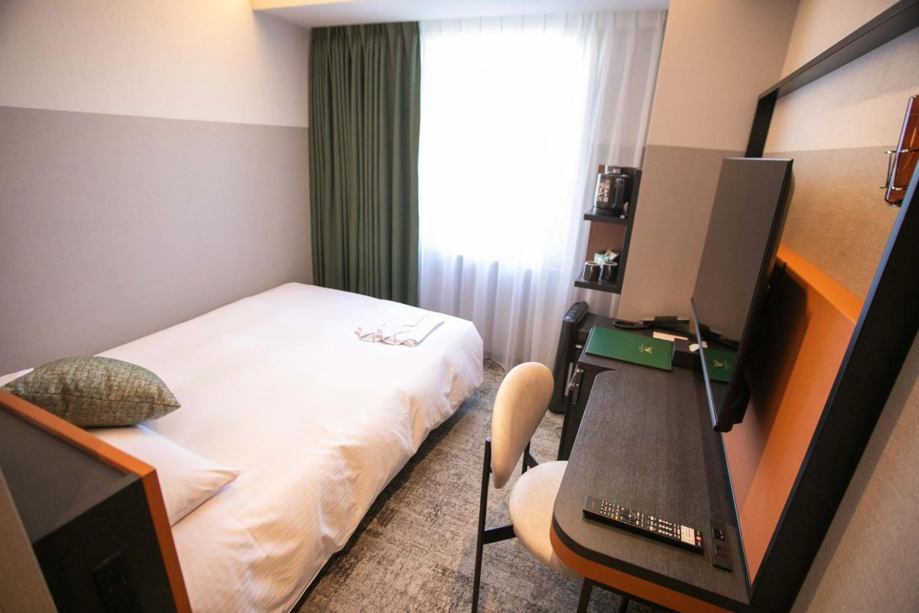Single Room in Wishton Hotel Yukari