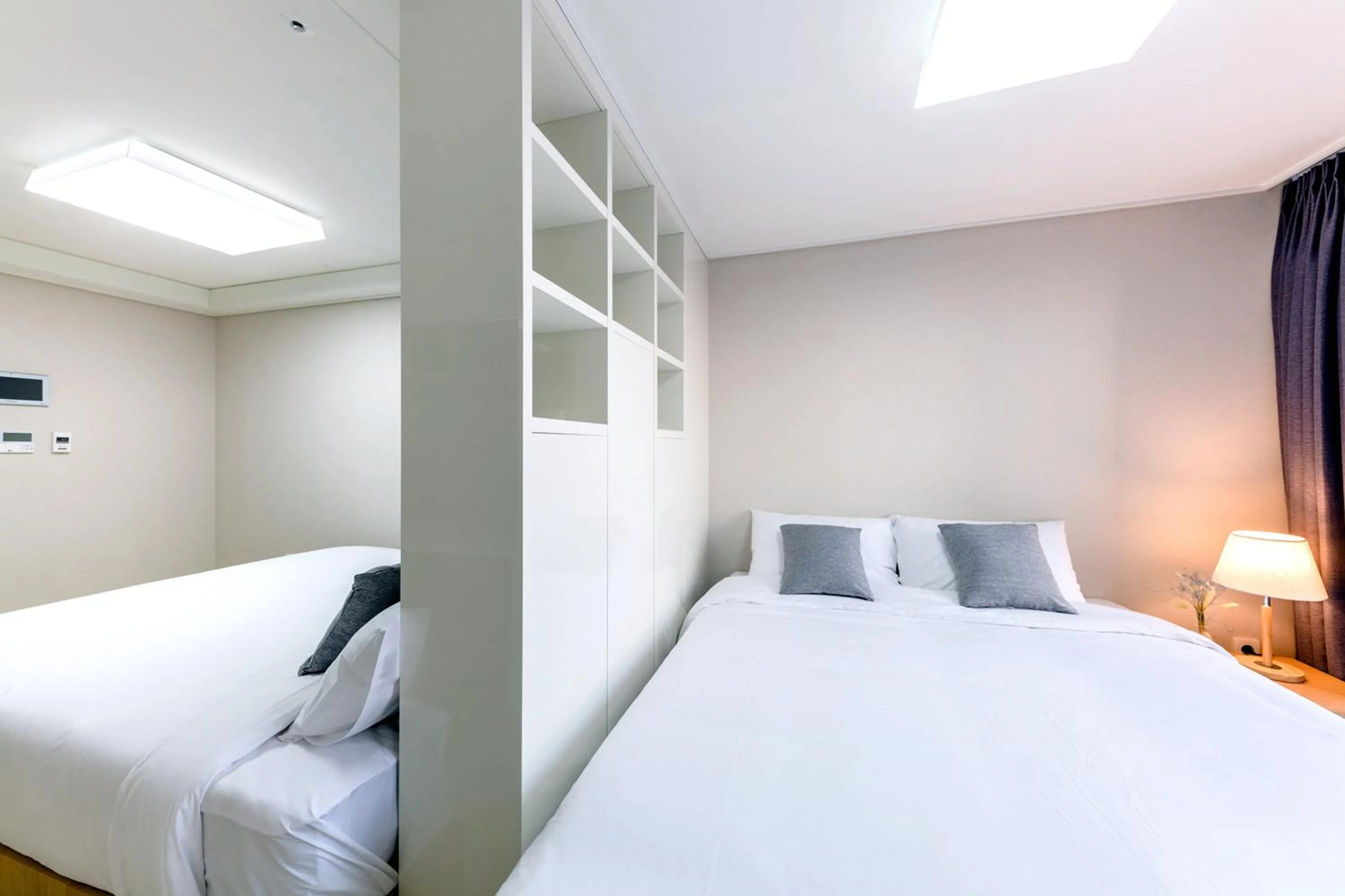 Junior Twin Room with ocean view in Shin Shin Hotel Seogwipo