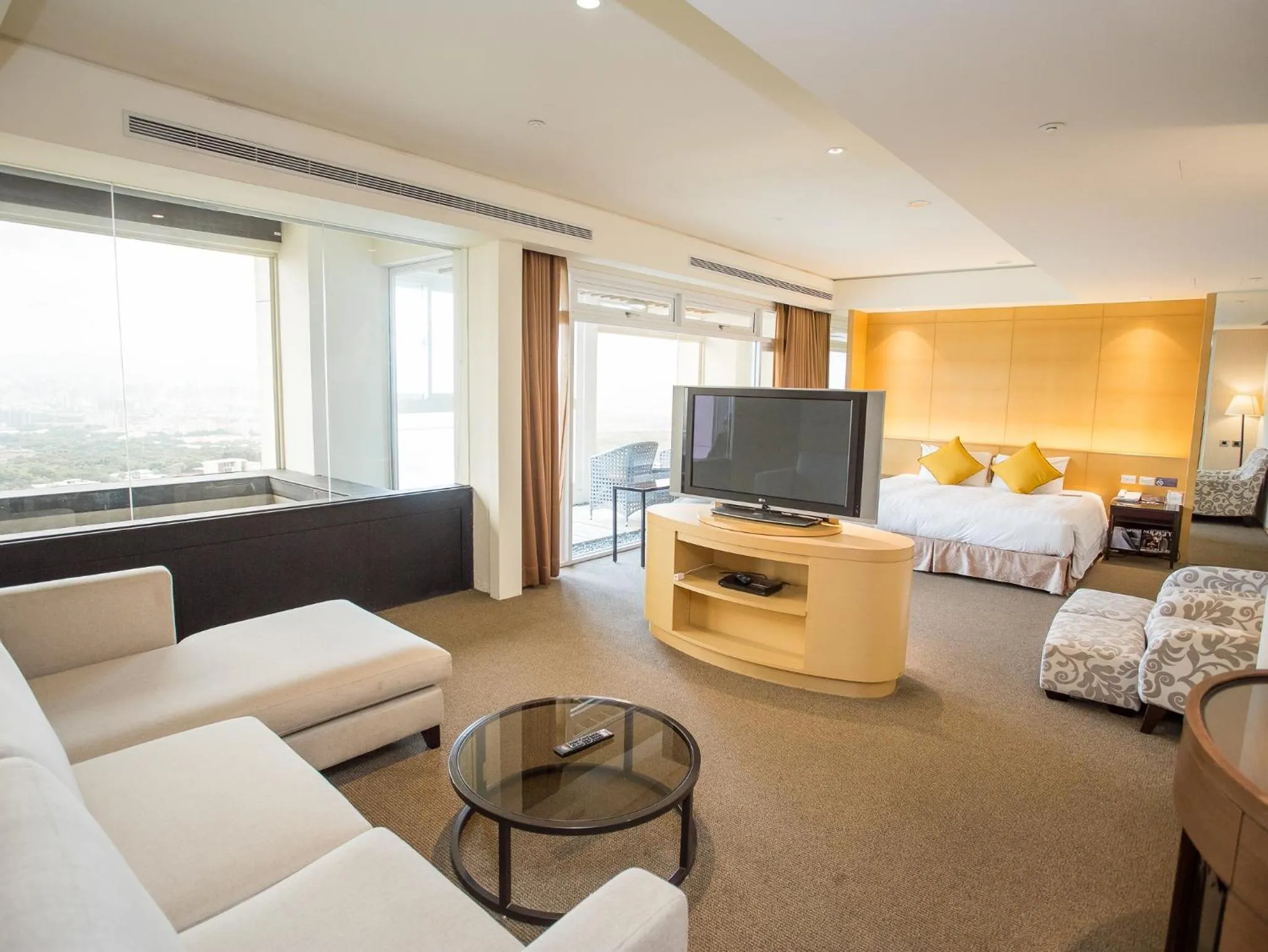Superior Suite in Freshfields Hotel