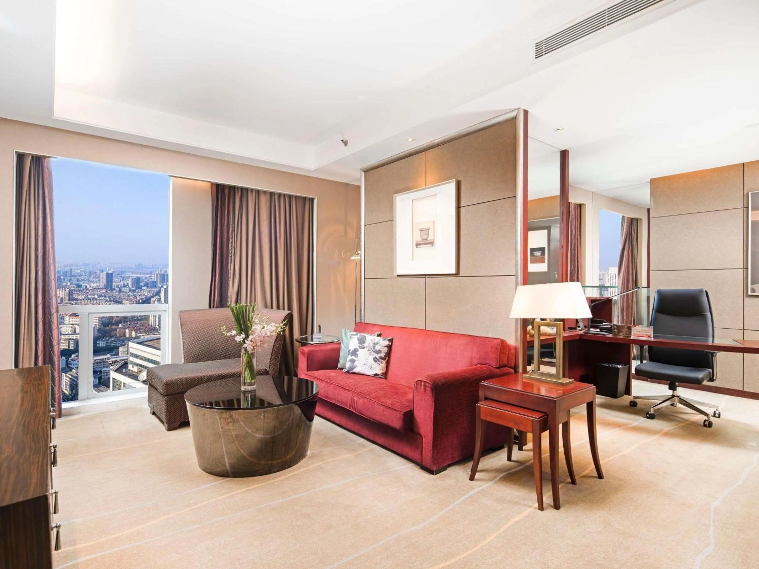 Queen Suite with City View - Club Sofitel in Sofitel Nanjing Galaxy