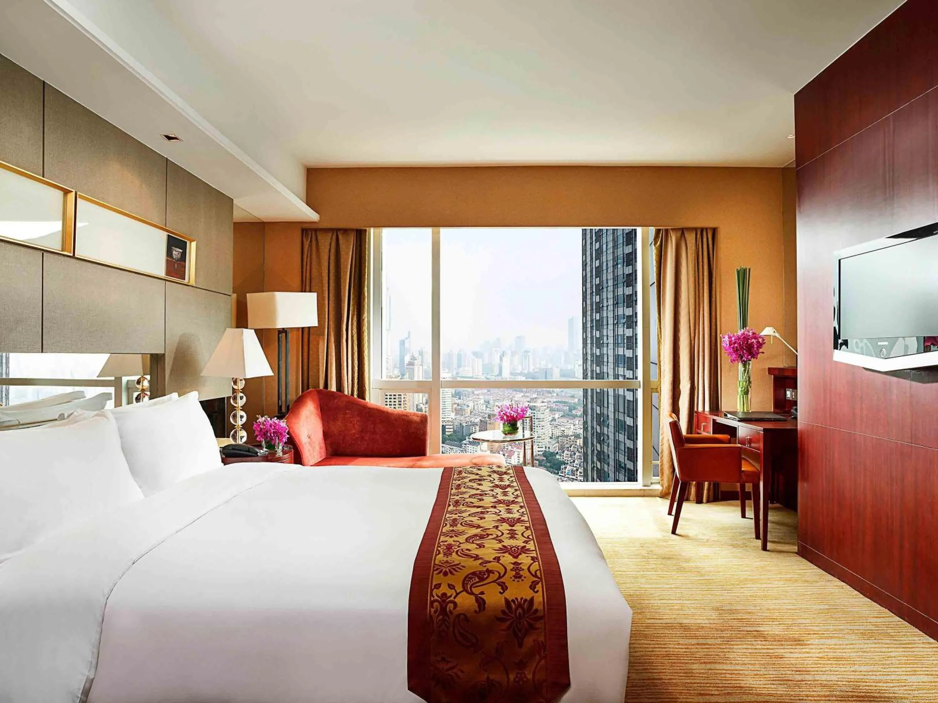 Superior King Room with City View - Club Sofitel in Sofitel Nanjing Galaxy