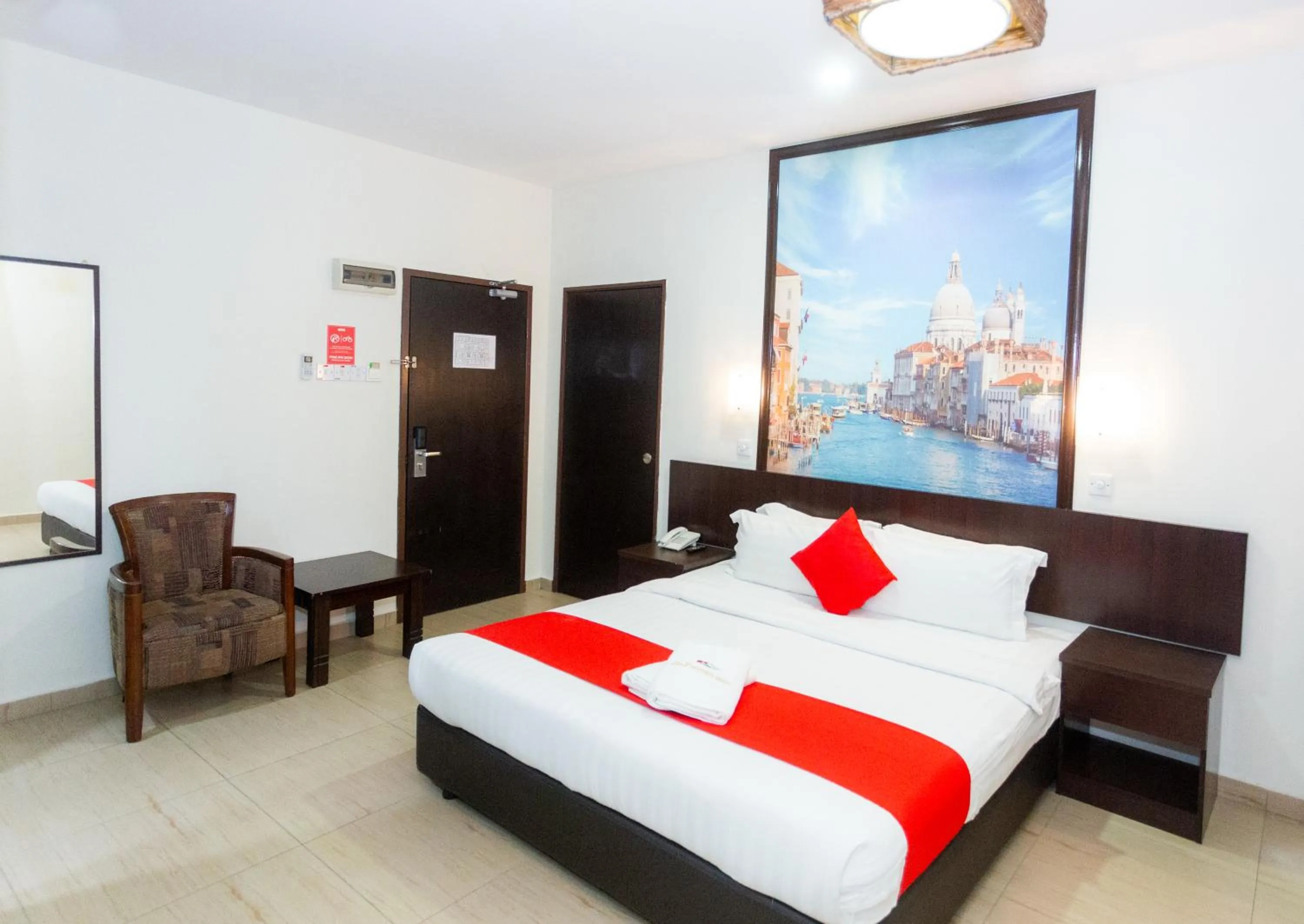 Deluxe King Room in D&F BOUTIQUE HOTEL SENAWANG