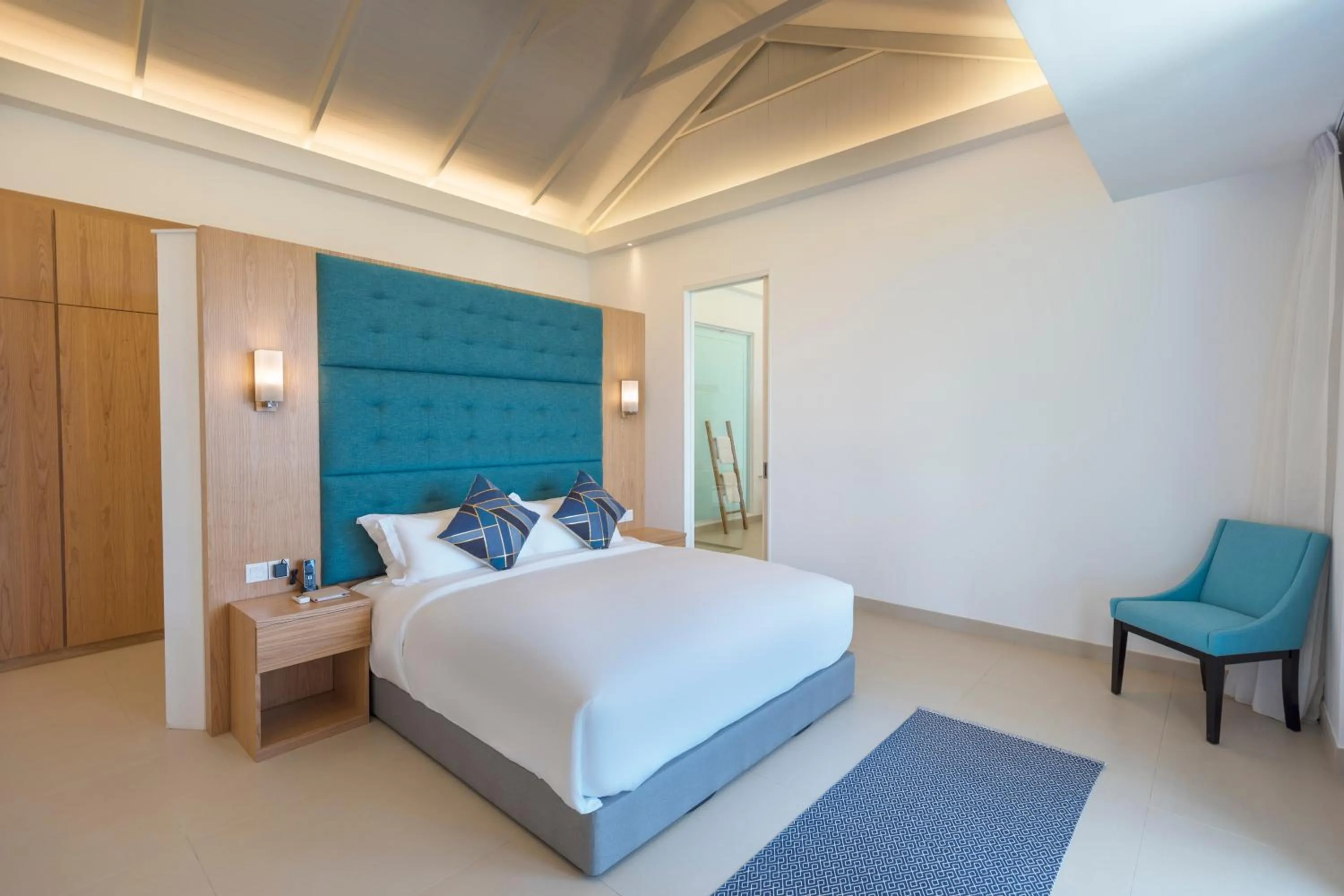 Garden Villa in Cove 55