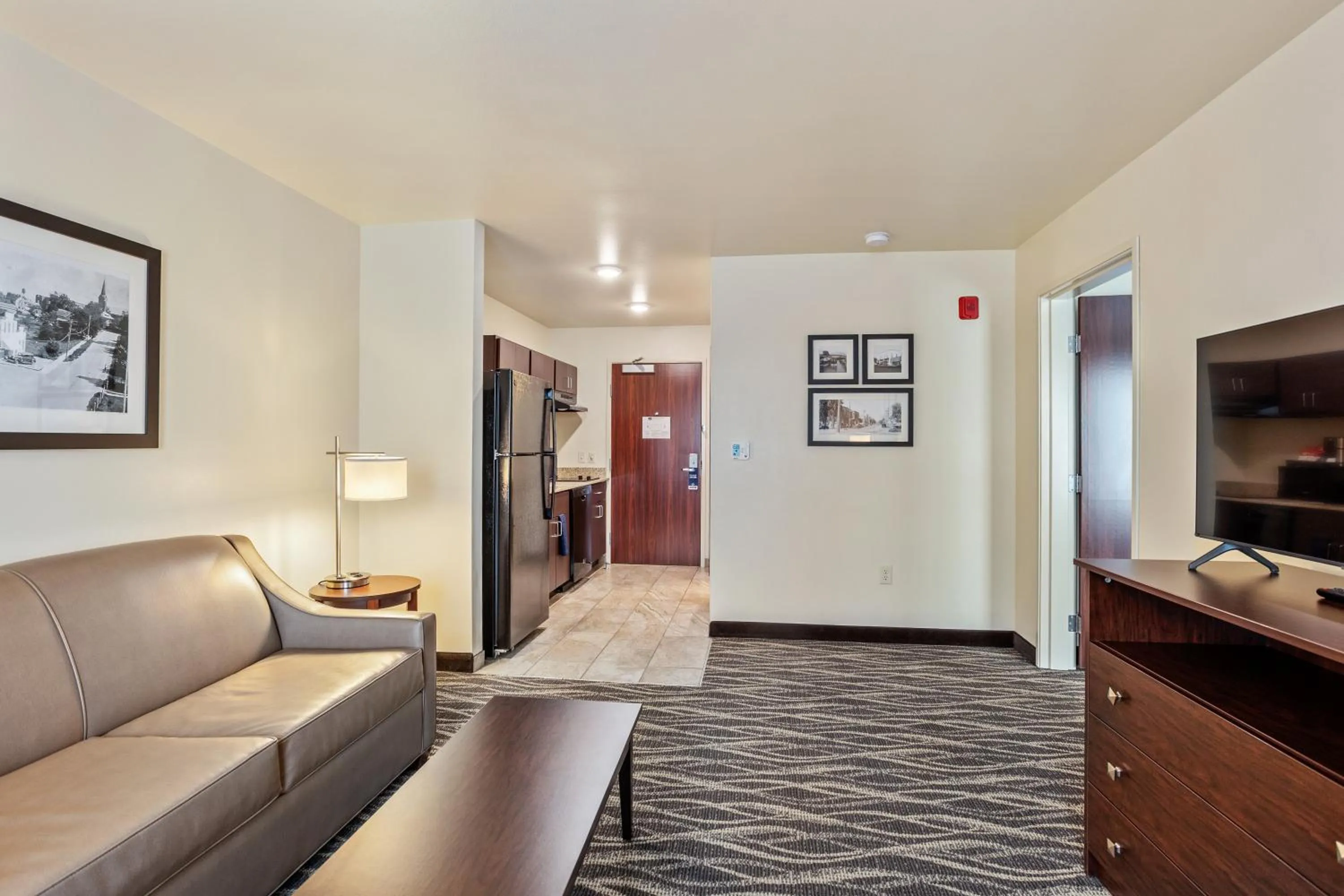 King Suite in Cobblestone Hotel & Suites - Little Chute