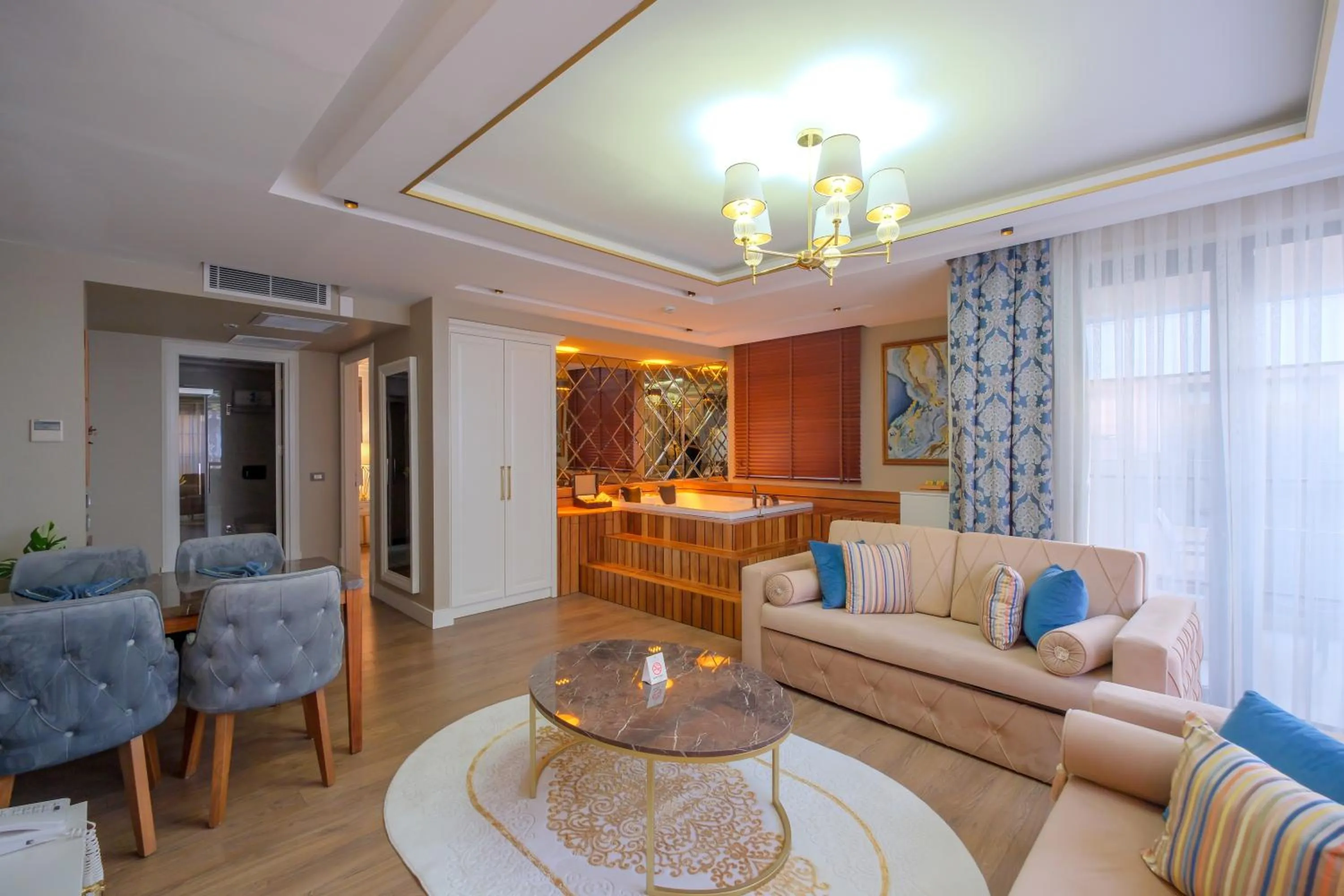 Deluxe King Suite in Elysium Green Suites