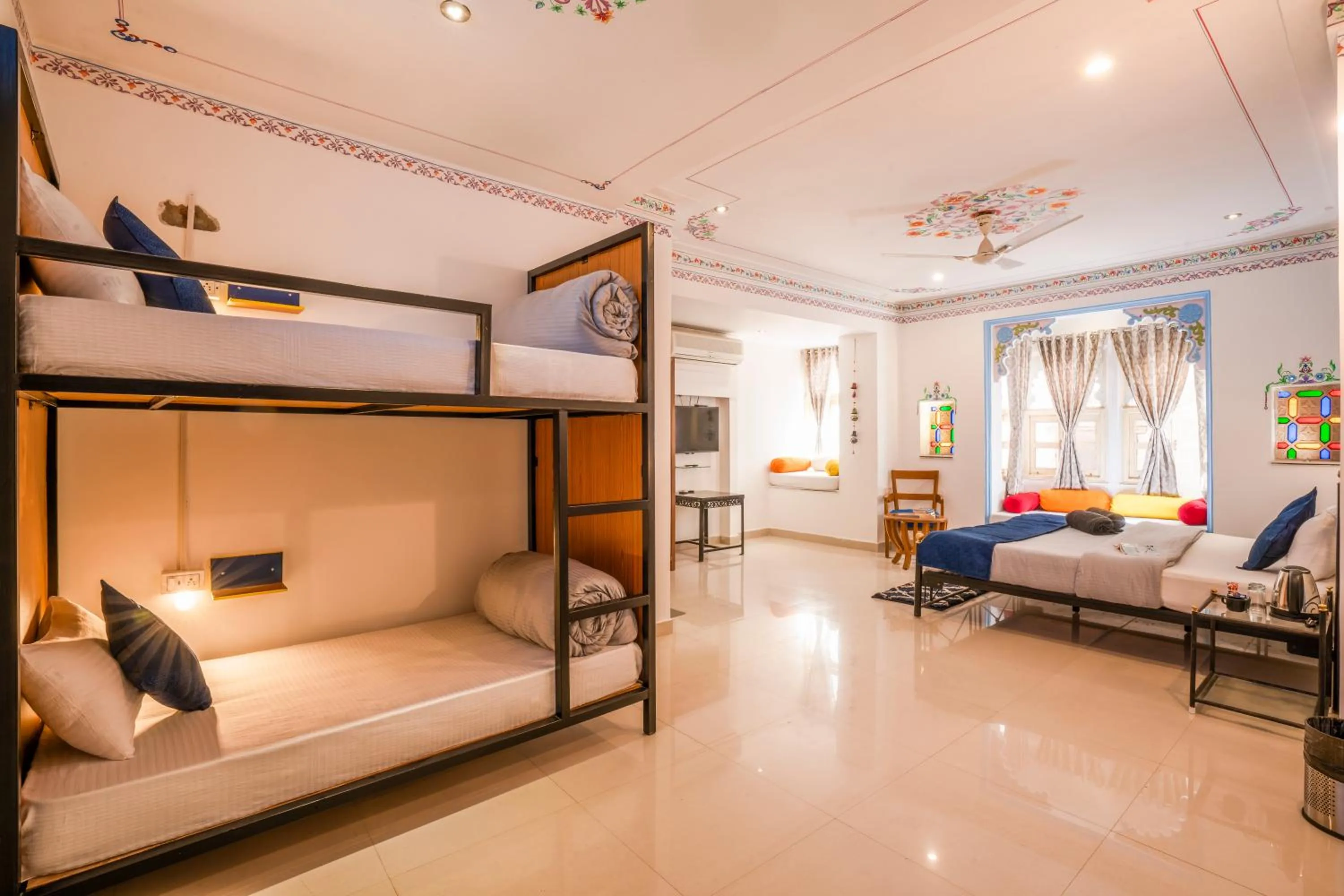 Premium Quadruple Room in Shalom Backpackers Udaipur