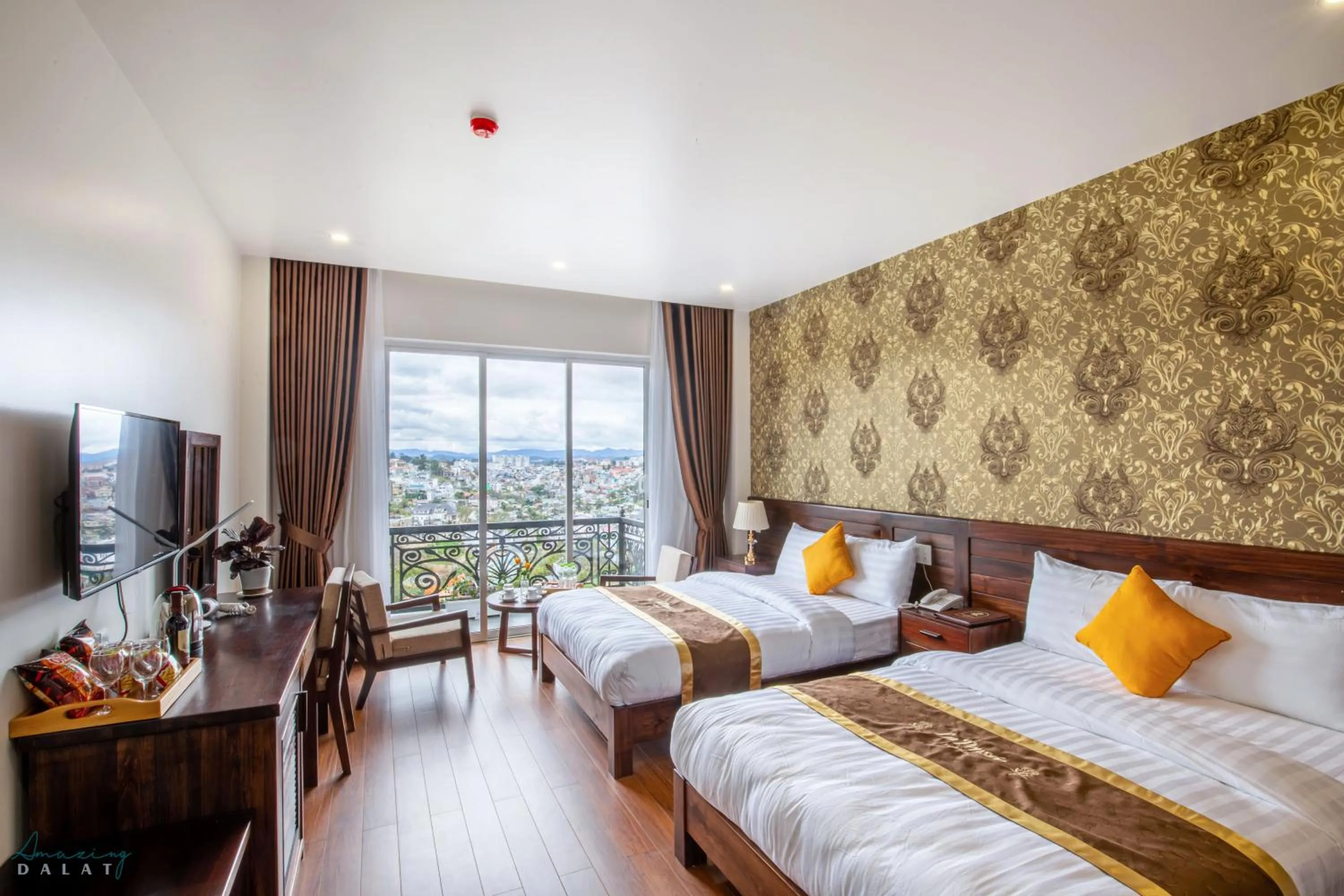 Family Room with Mountain View in La Pense'e Hotel - Dalat
