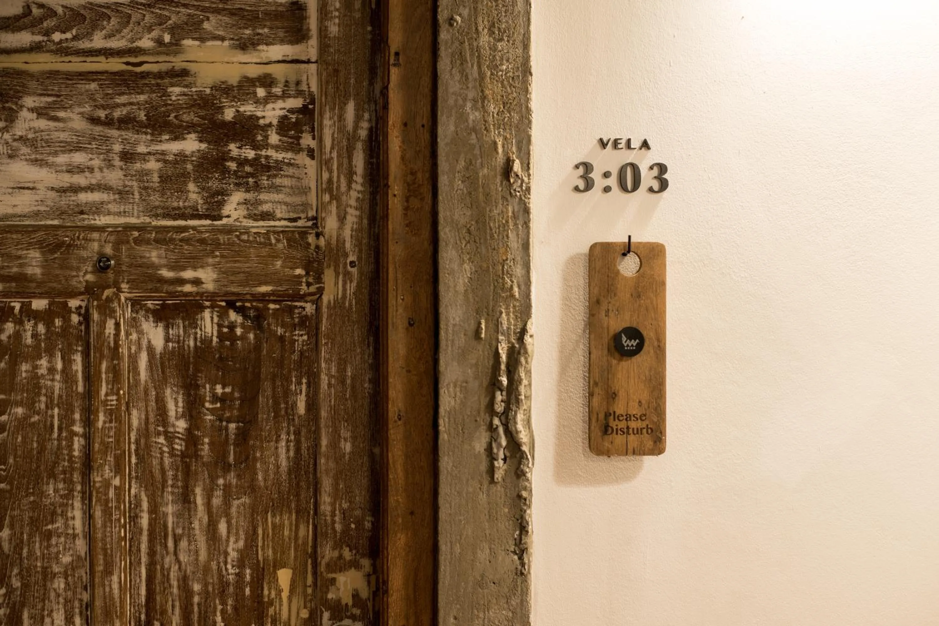 Suite with Balcony in Velawarin Hotel