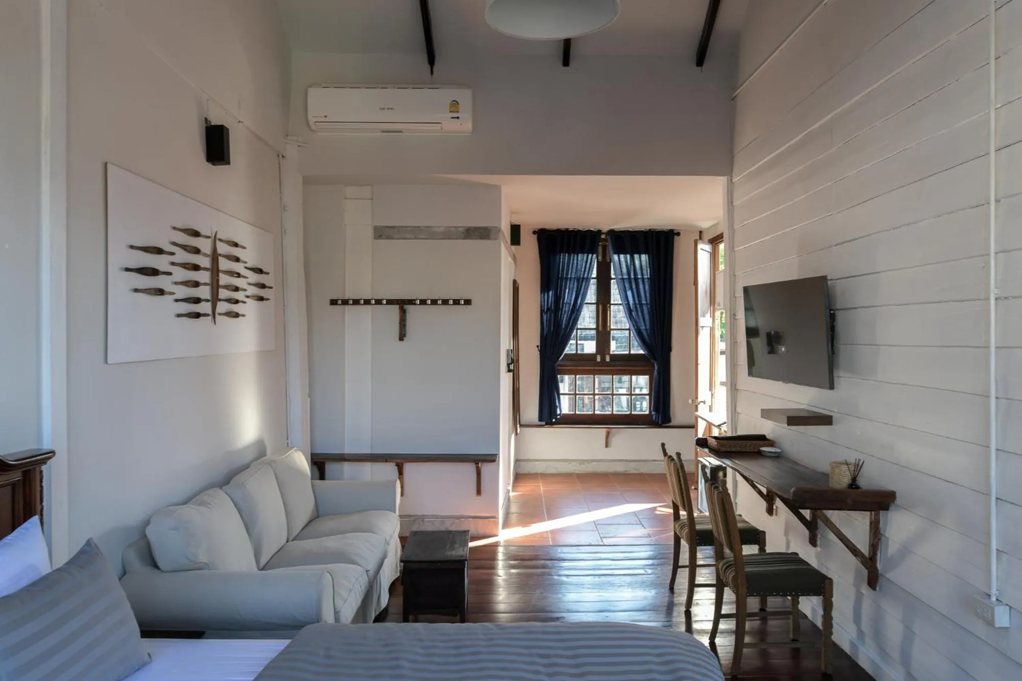 Junior Suite in Velawarin Hotel