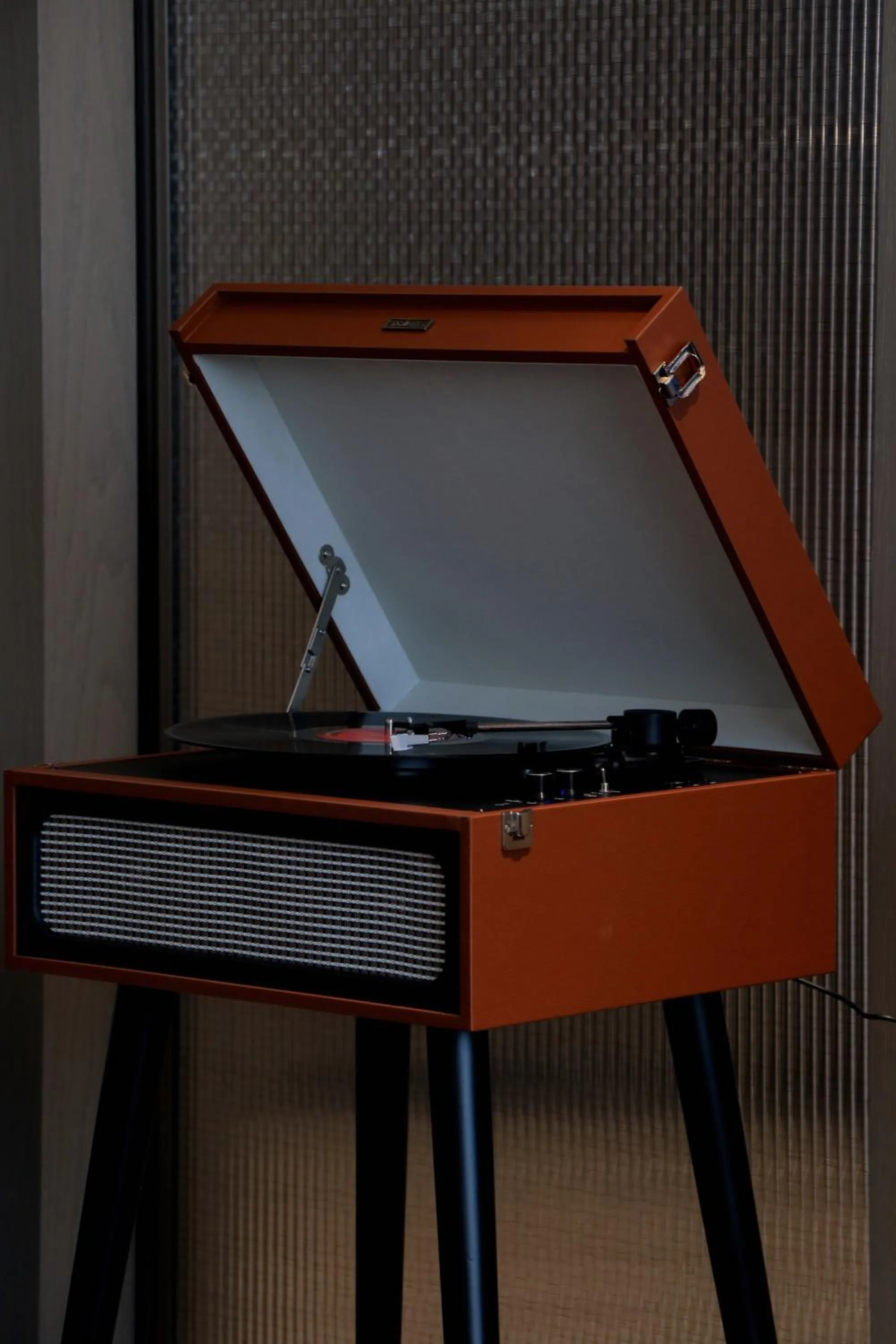 Premium King Room in Hangzhou Wulin GDA Hotel, Vignette Collection - Nearby the iconic Wulin Square, with only a few minutes' walk to the West Lake