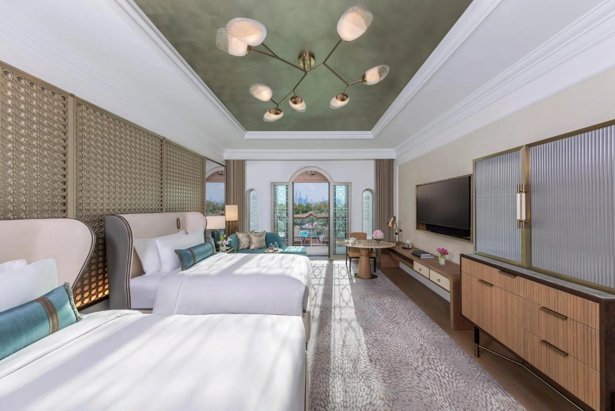 Deluxe Garden View Twin Room, Balcony in Emirates Palace Mandarin Oriental, Abu Dhabi