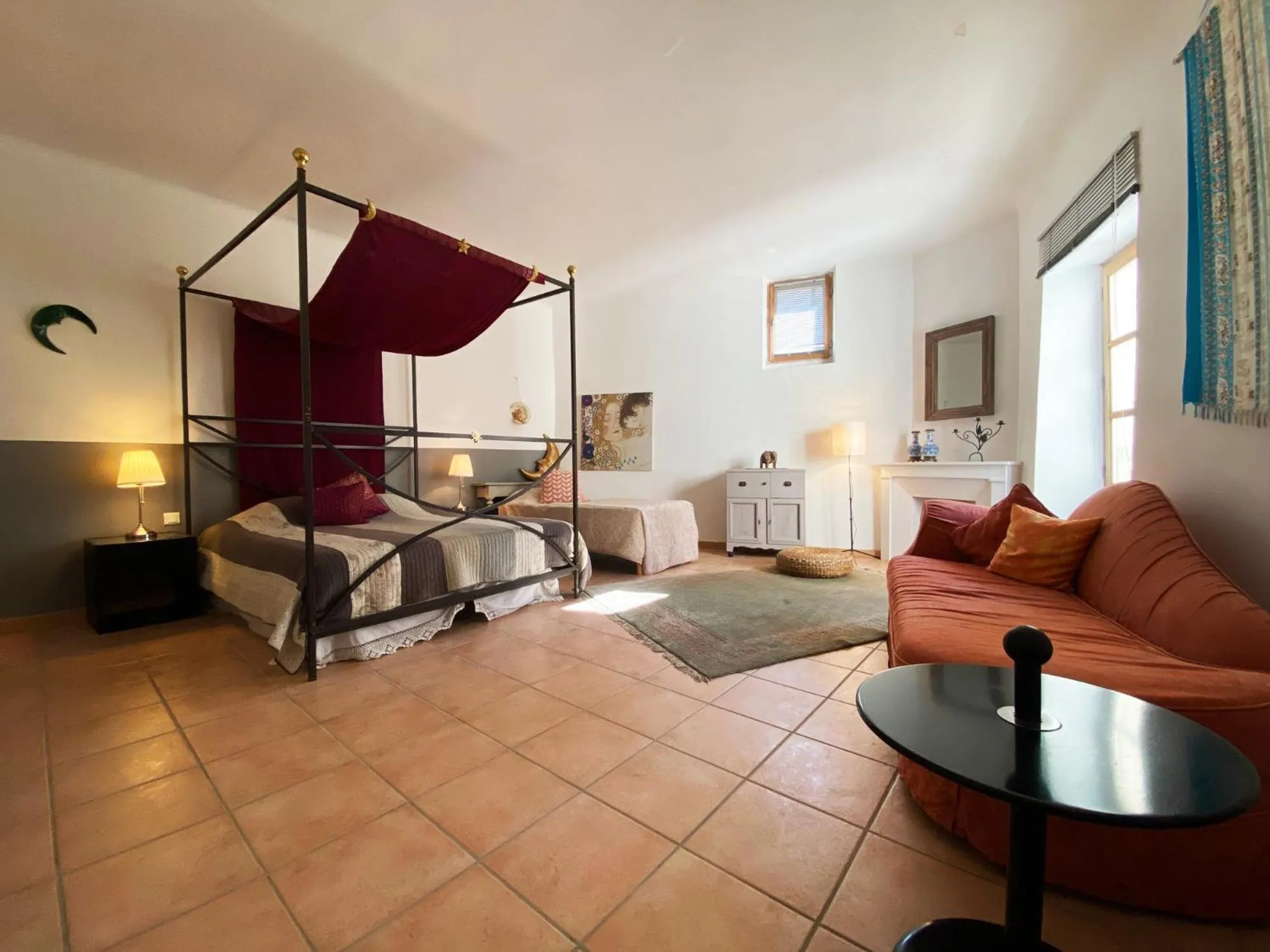 Double Room with Private Bathroom in Orangerie de Cardet - Maison d'hôtes - B&B