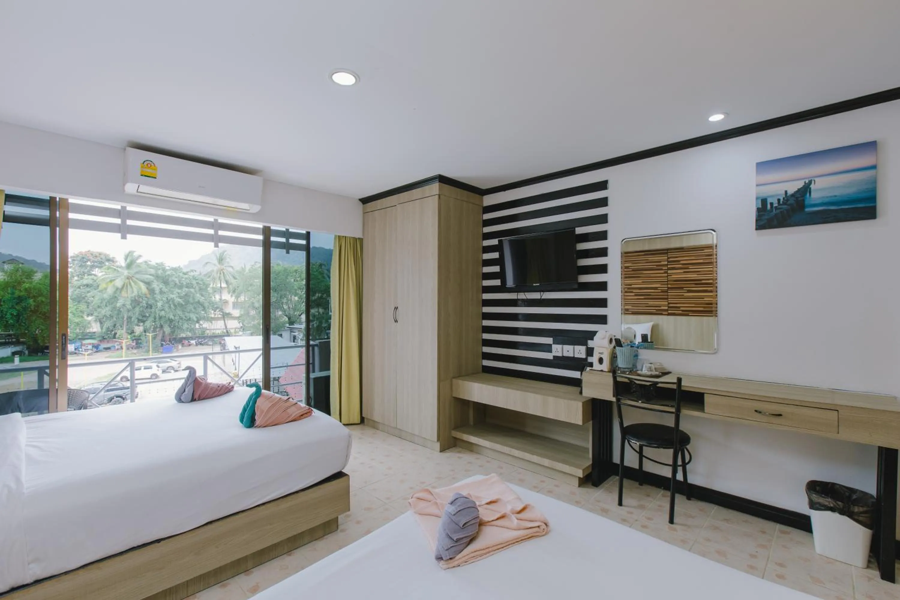 Superior Quadruple Room in Royal Beach Residence, Patong Beach
