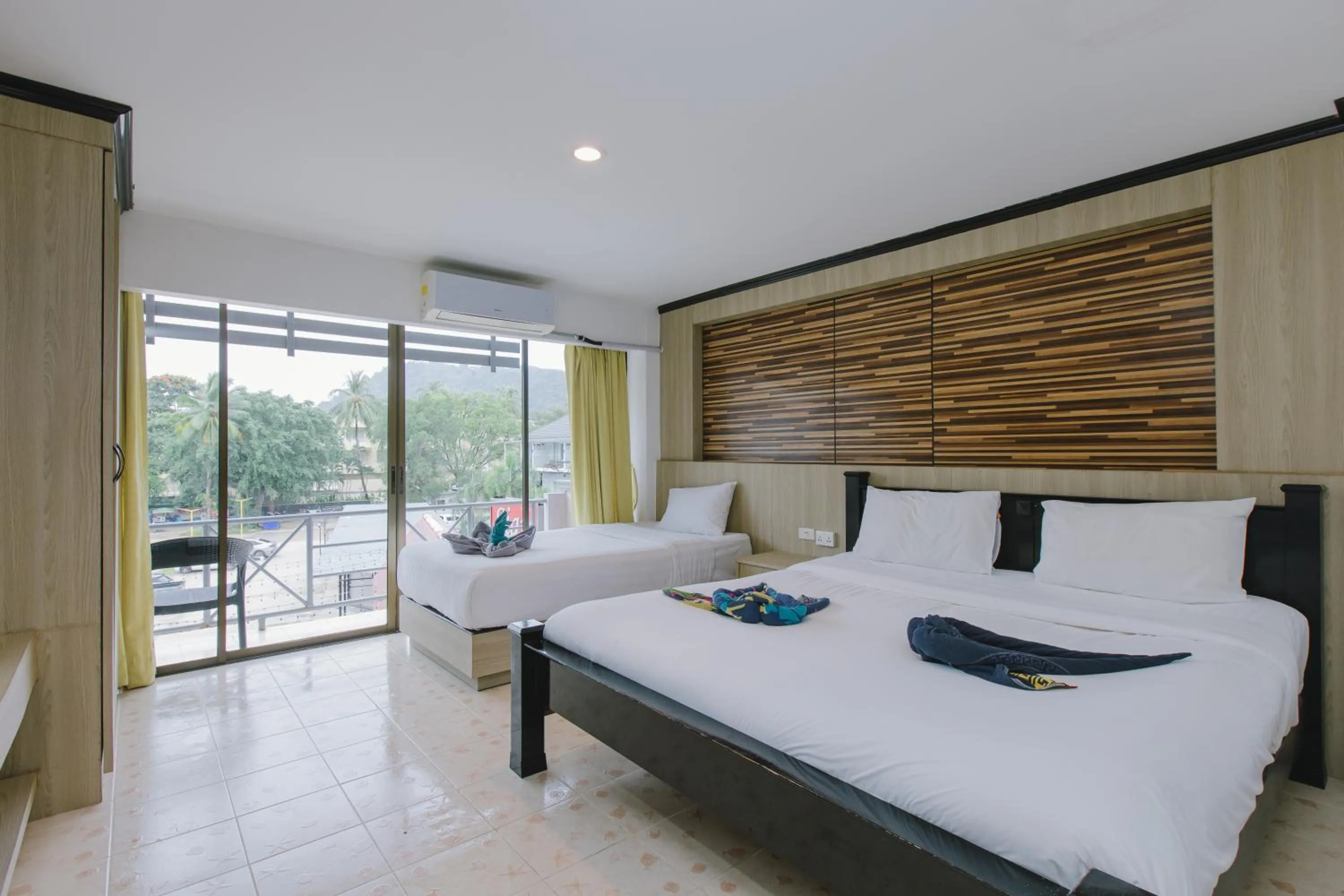 Triple Room with Balcony in Royal Beach Residence, Patong Beach