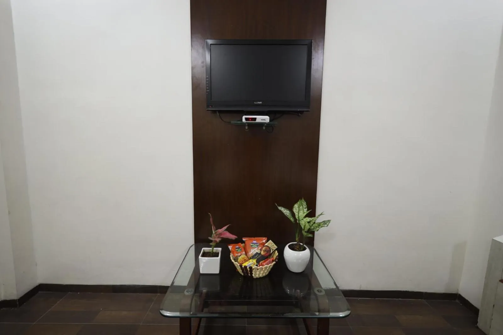 Superior Double Room in Saish Hotel Shirdi
