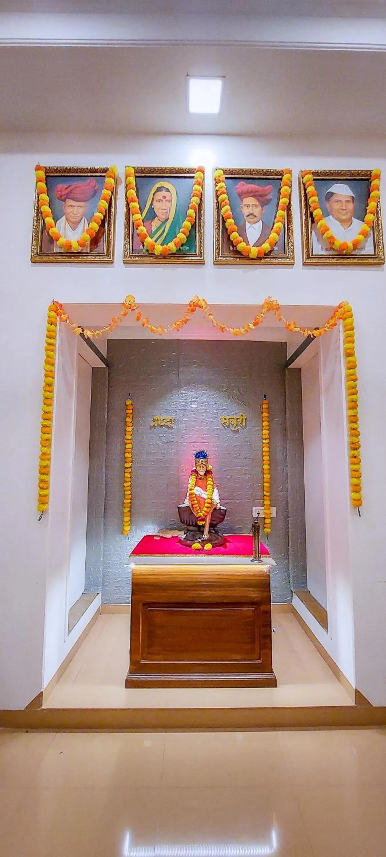 Deluxe Double Room in Saish Hotel Shirdi