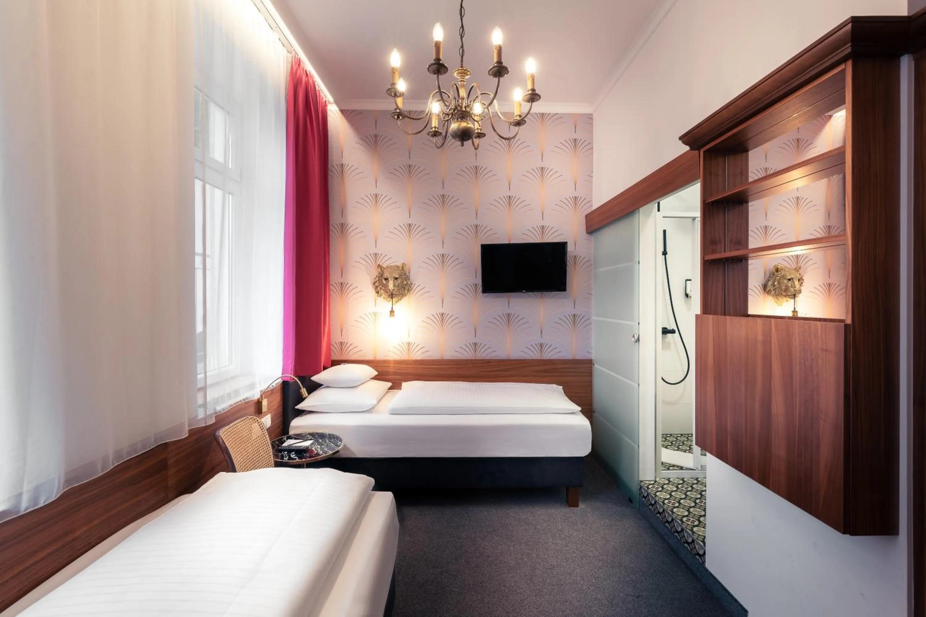 Economy Twin Room in BoutiqueHOTEL Donauwalzer