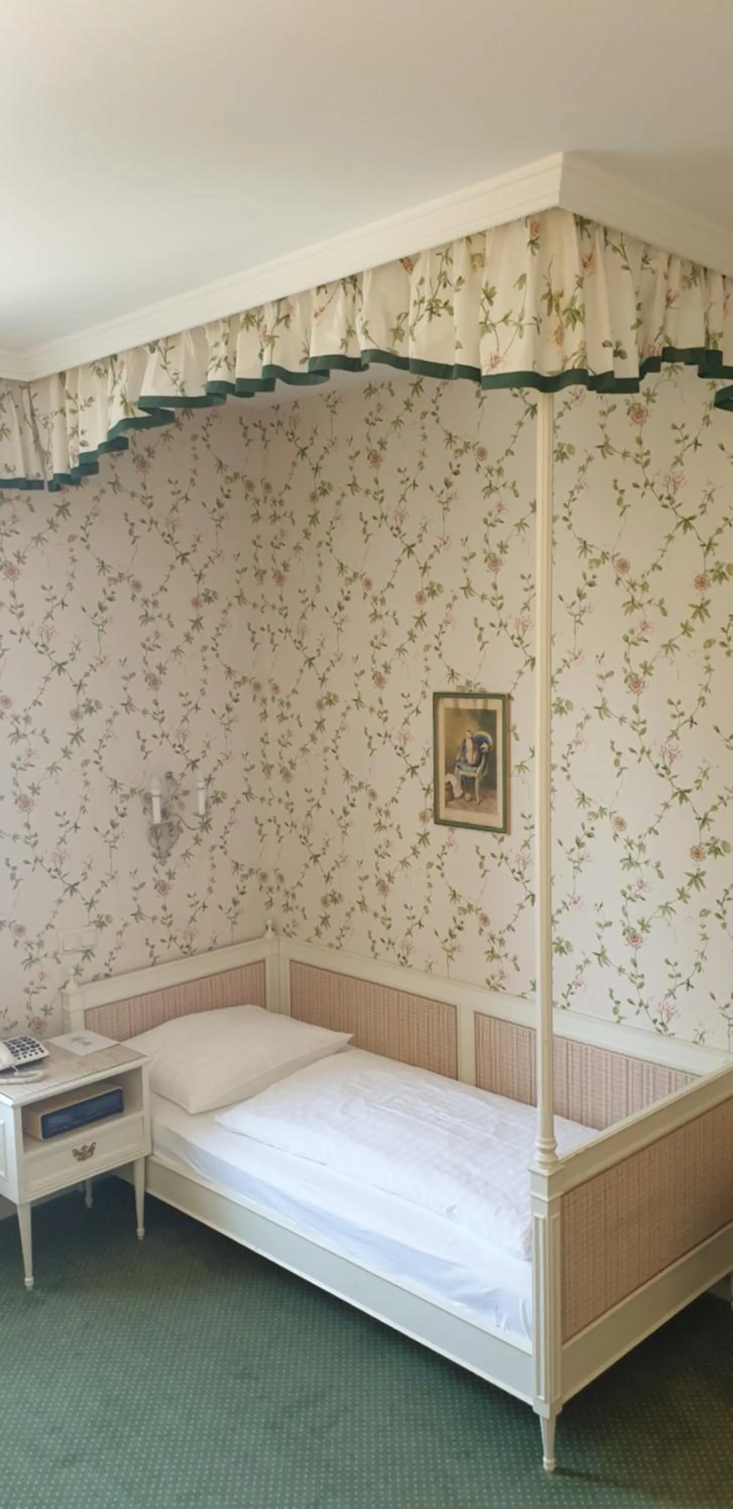 Twin Room in Hotel Hohenstauffen