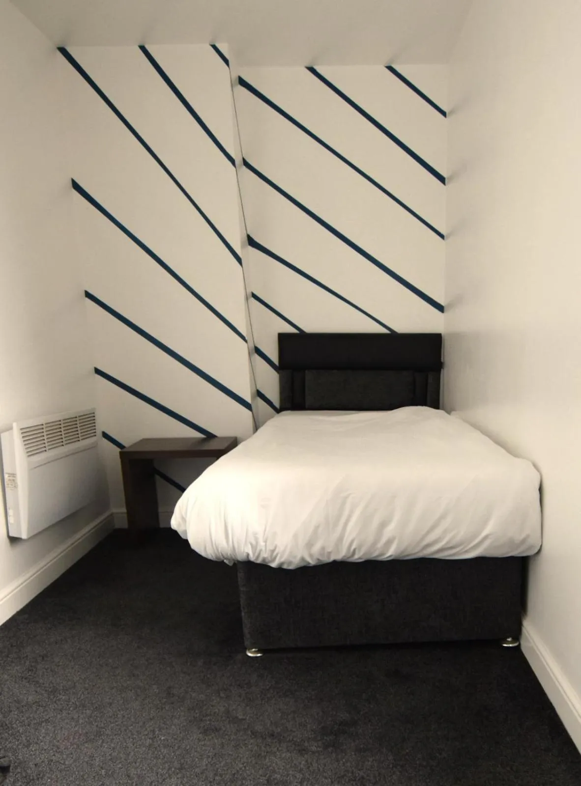 Standard Single Room with Shared Bathroom in OYO Victoria Apartments