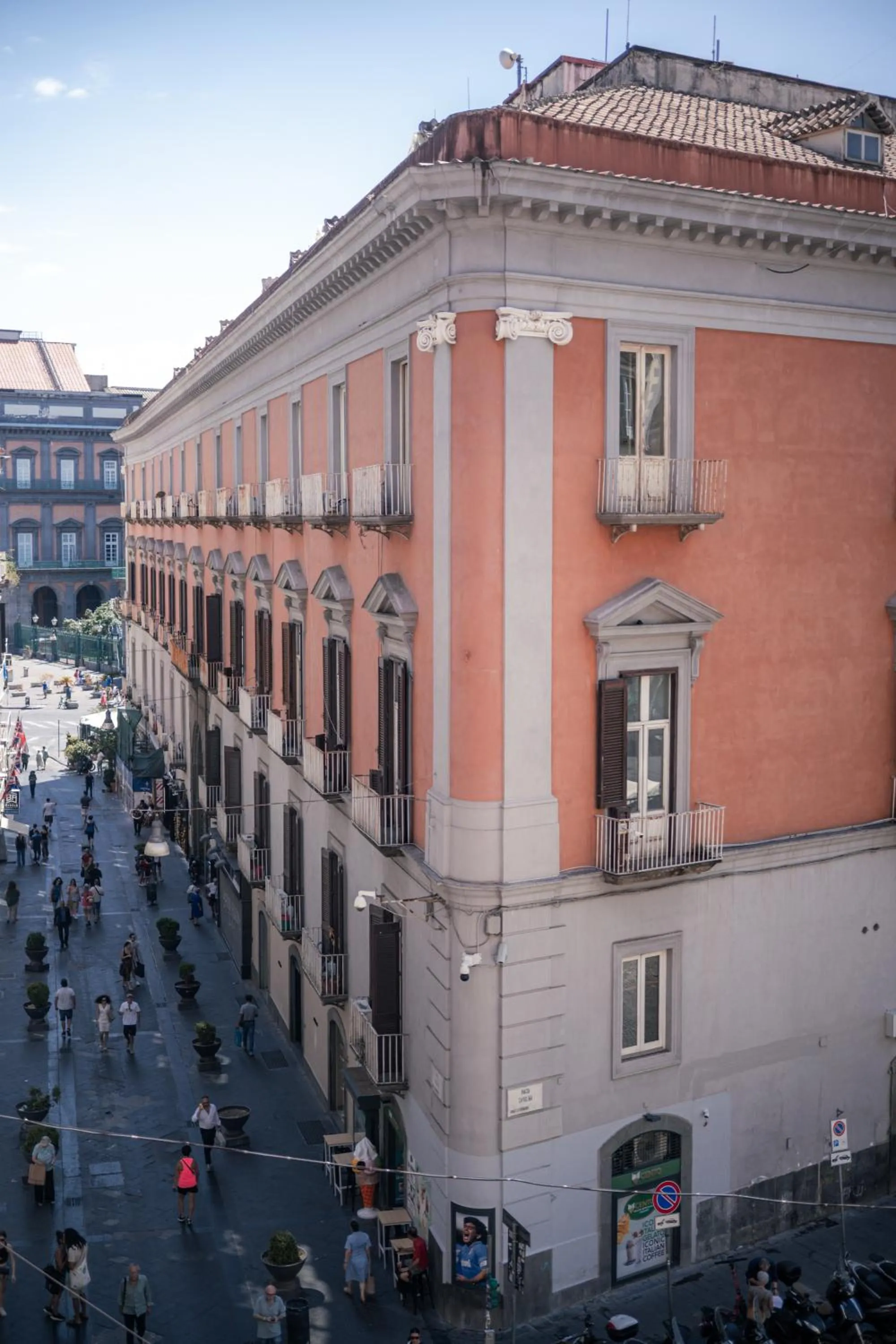 Deluxe Family Room in Inside Chiaia Rooms