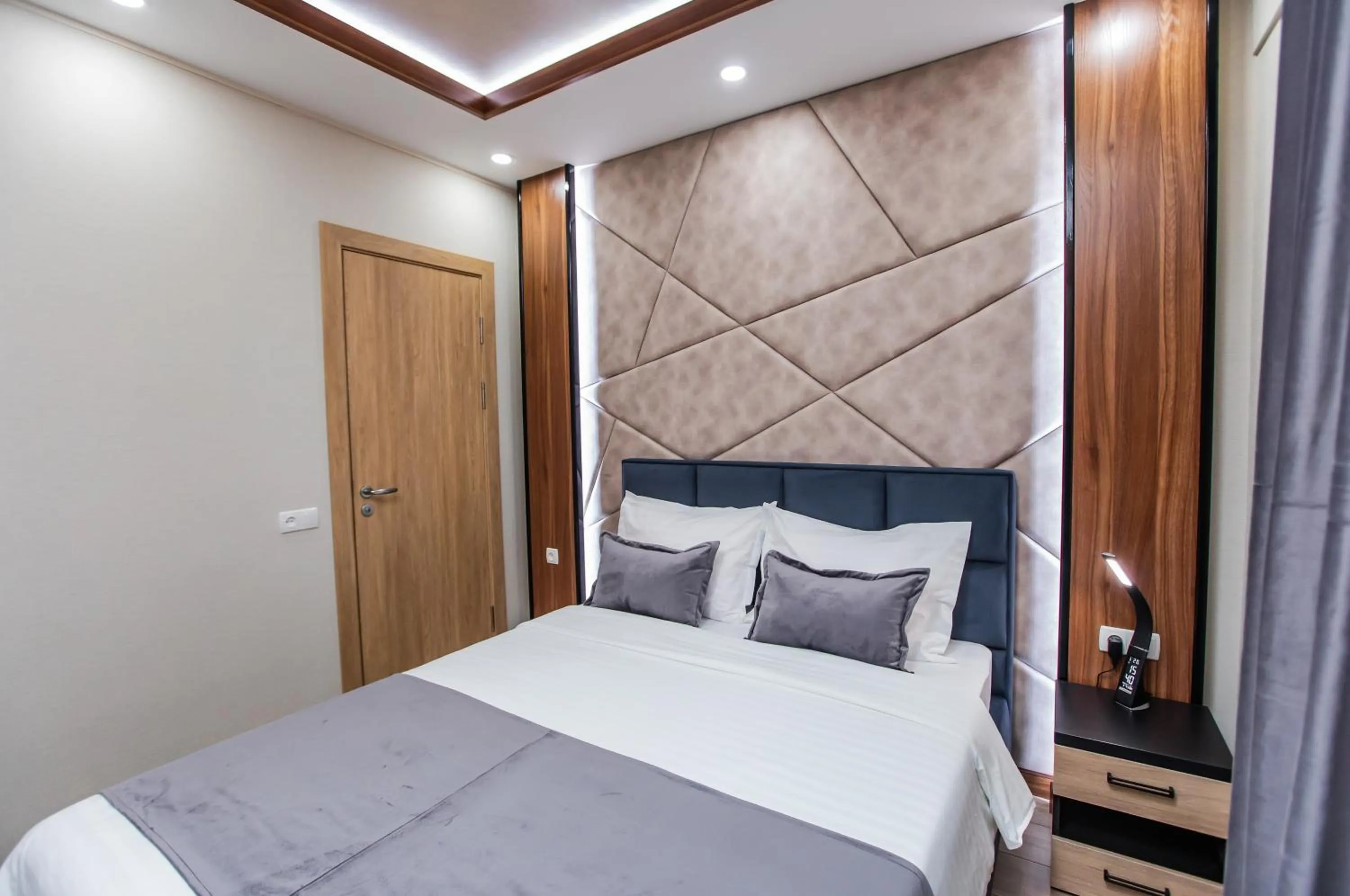 Double Room - single occupancy in Art Deluxe Hotel