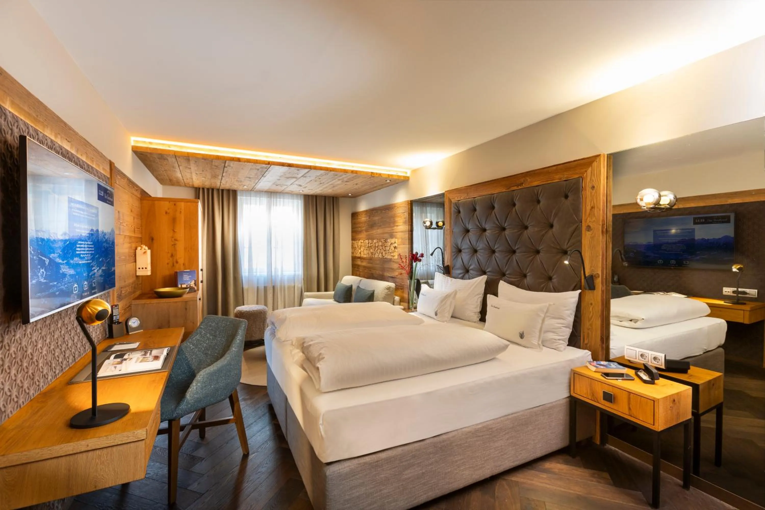 Double Room Deluxe Tyrol - single occupancy in Hotel Innsbruck