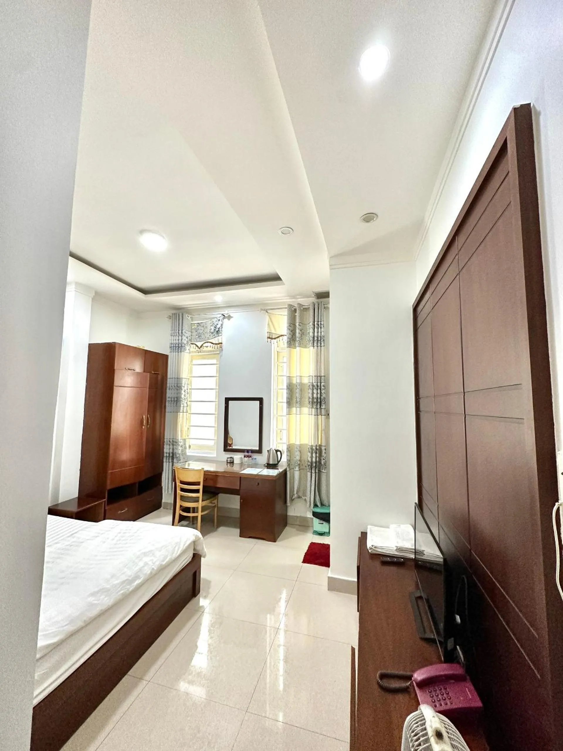 King Room - single occupancy in Hoàng Anh hotel