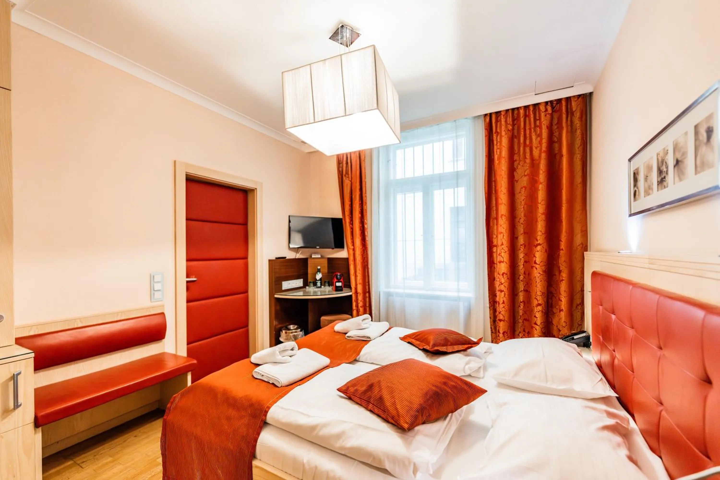Superior Double Room in Hotel Pension Baronesse