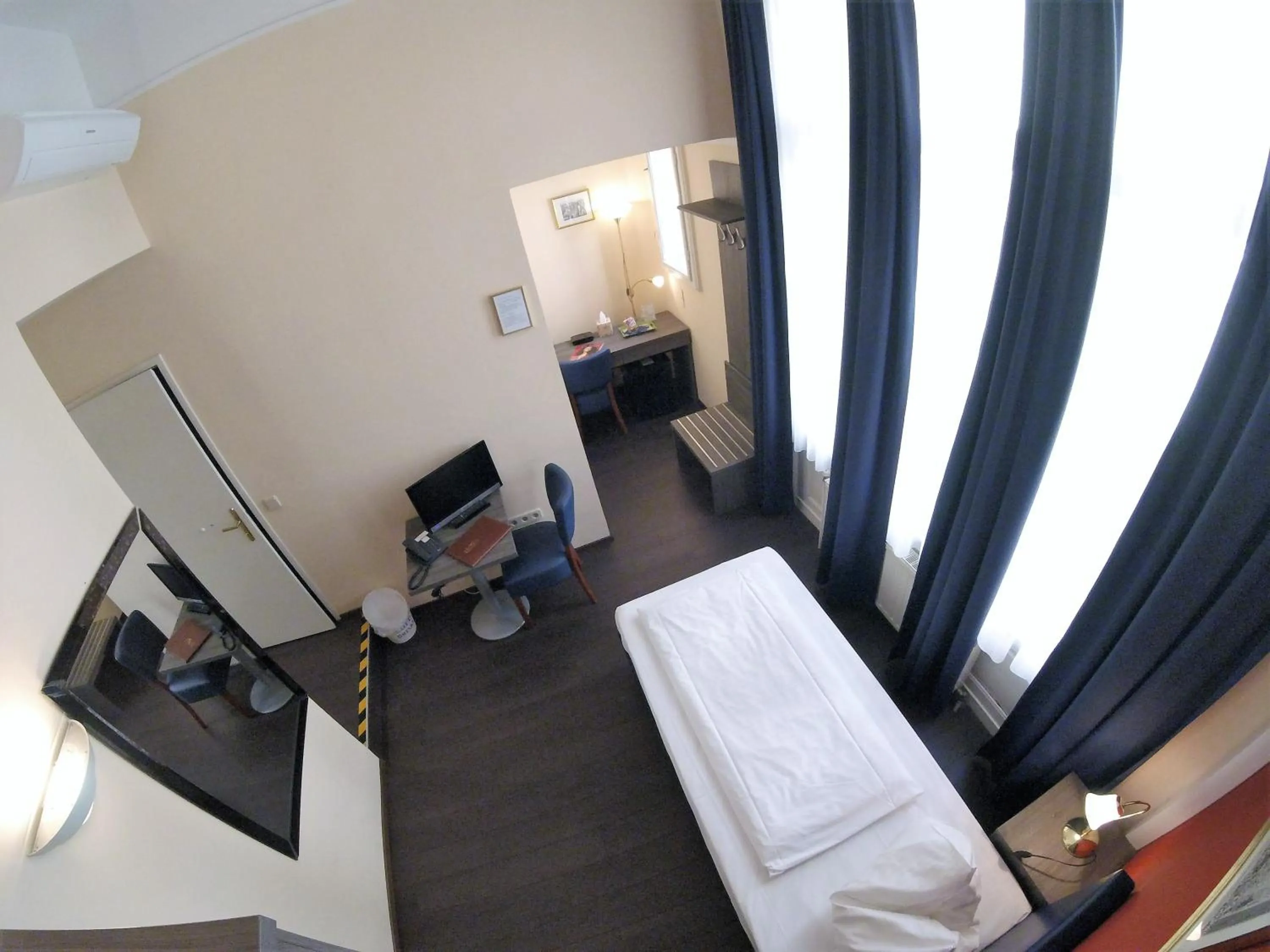 Standard Single Room in Hotel Pension Excellence