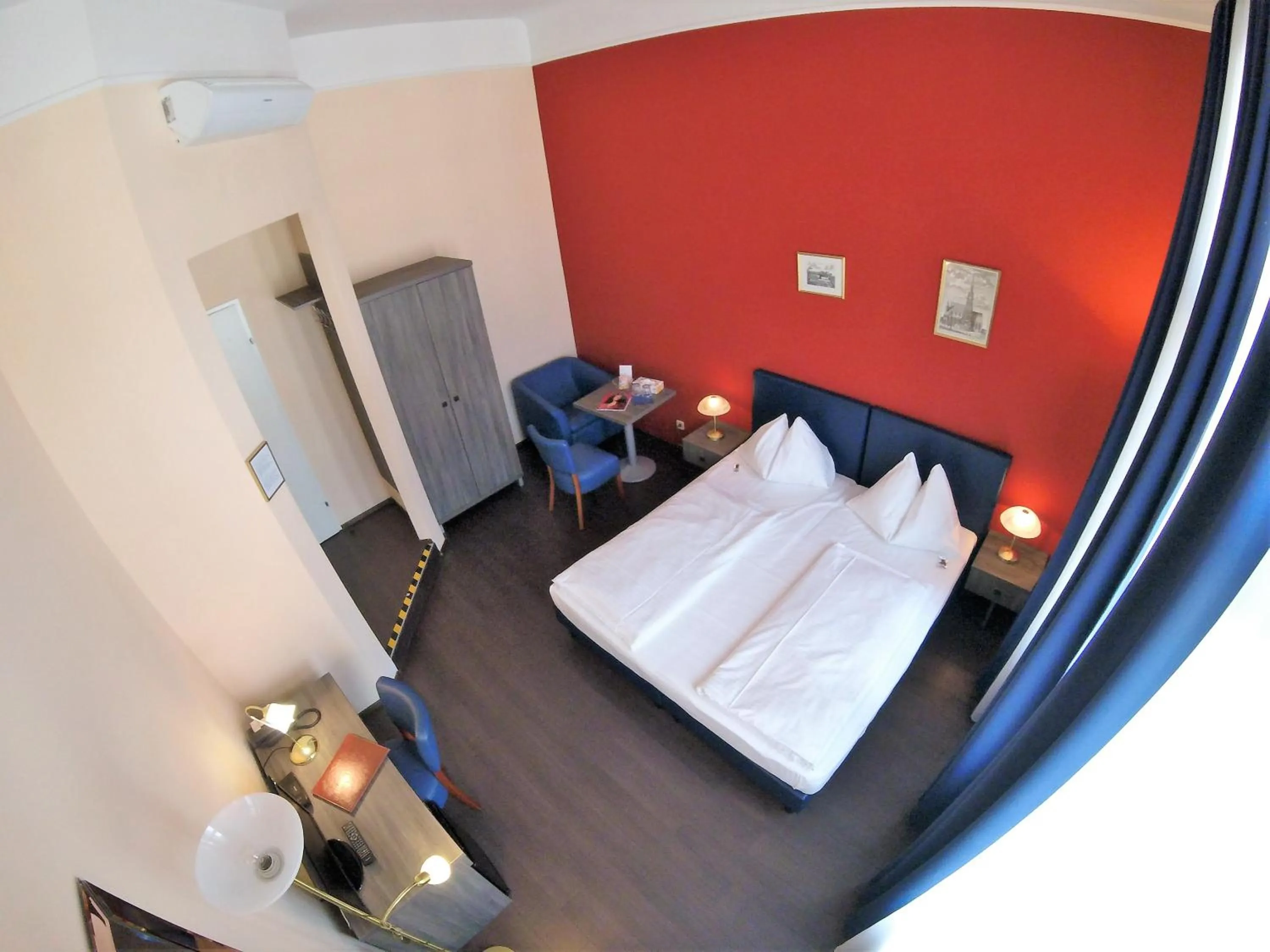 Standard Double Room in Hotel Pension Excellence