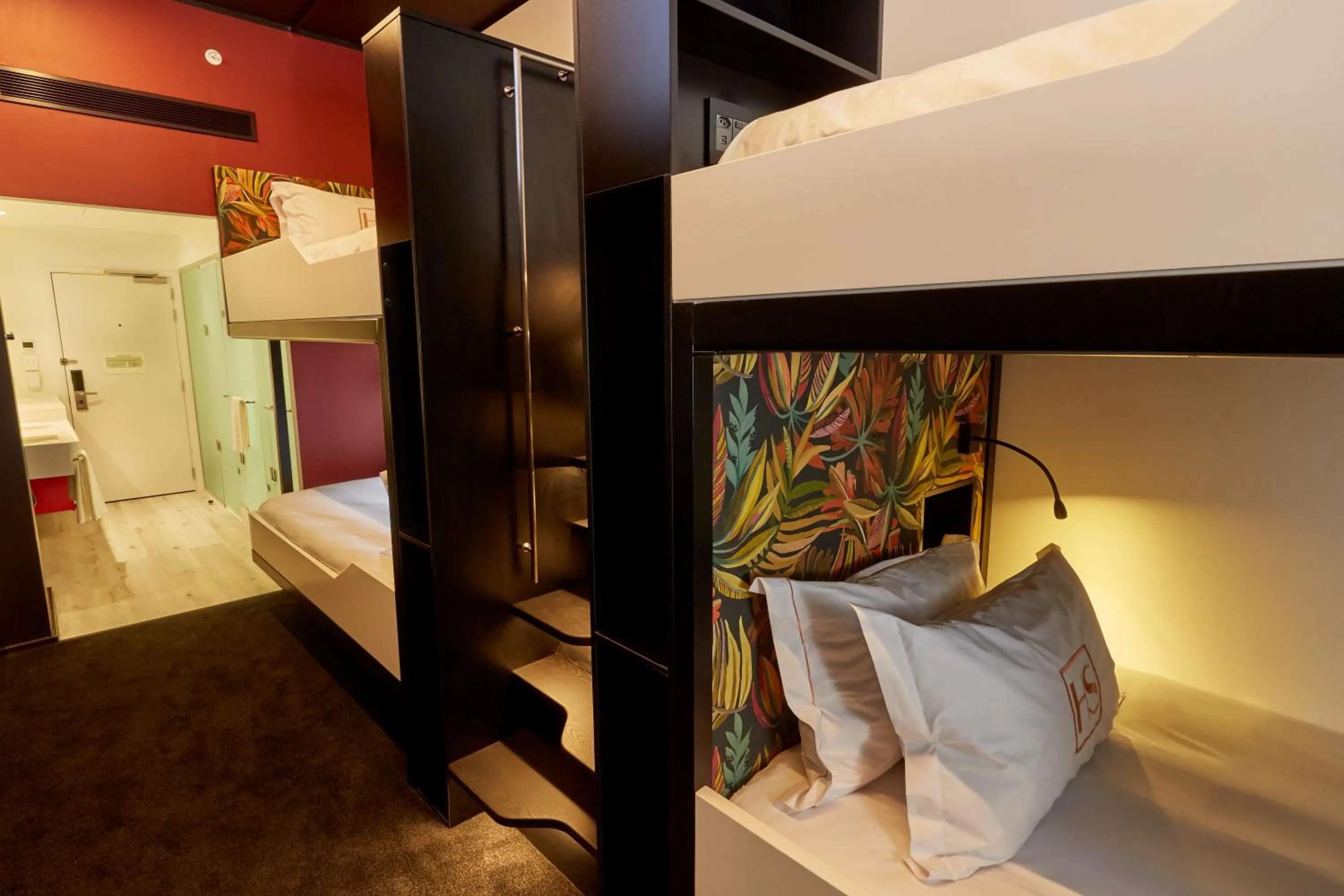 Bunk Room in Hotel Sky Cape Town