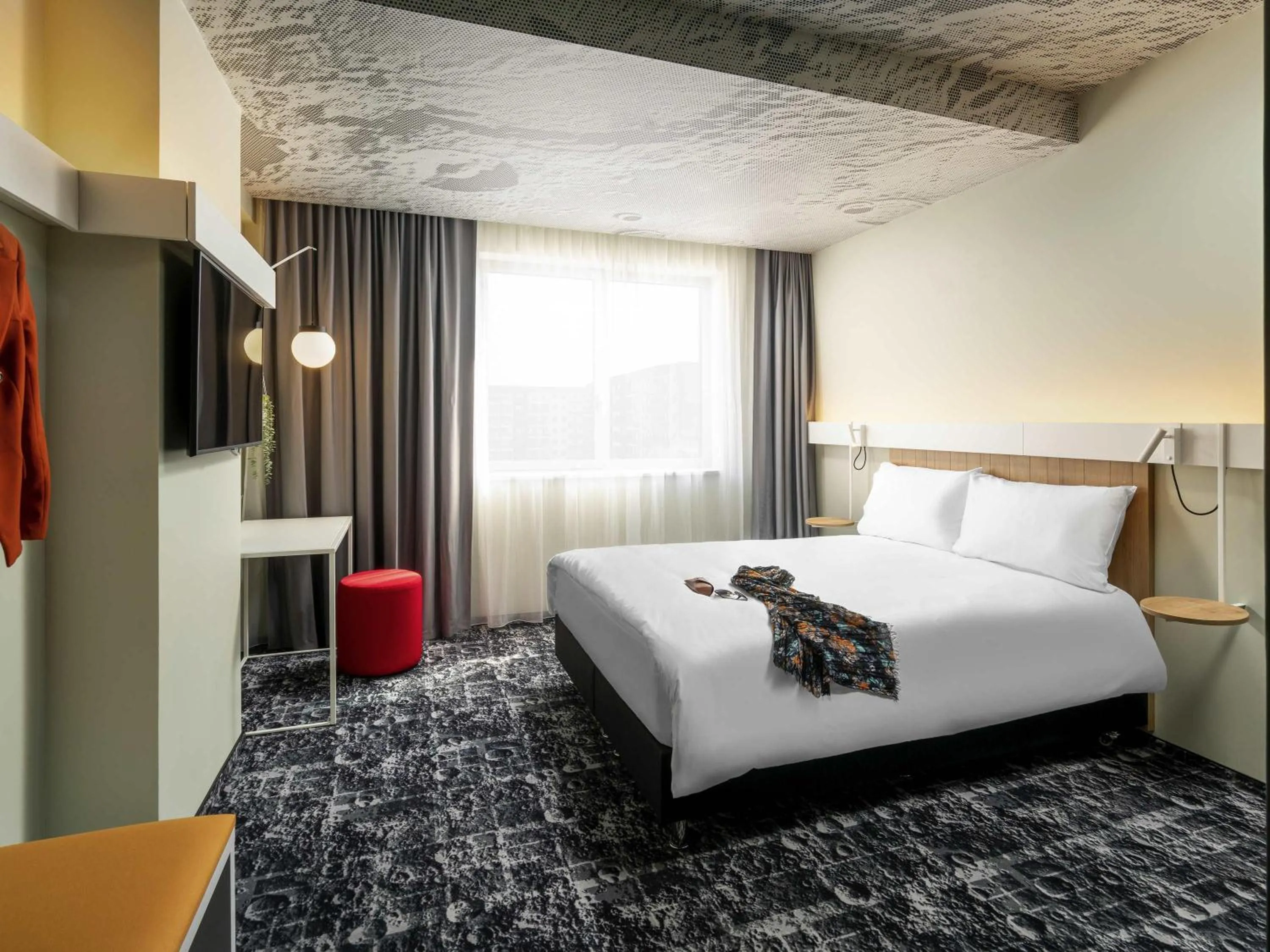 Standard Double Room in ibis Bucharest Politehnica