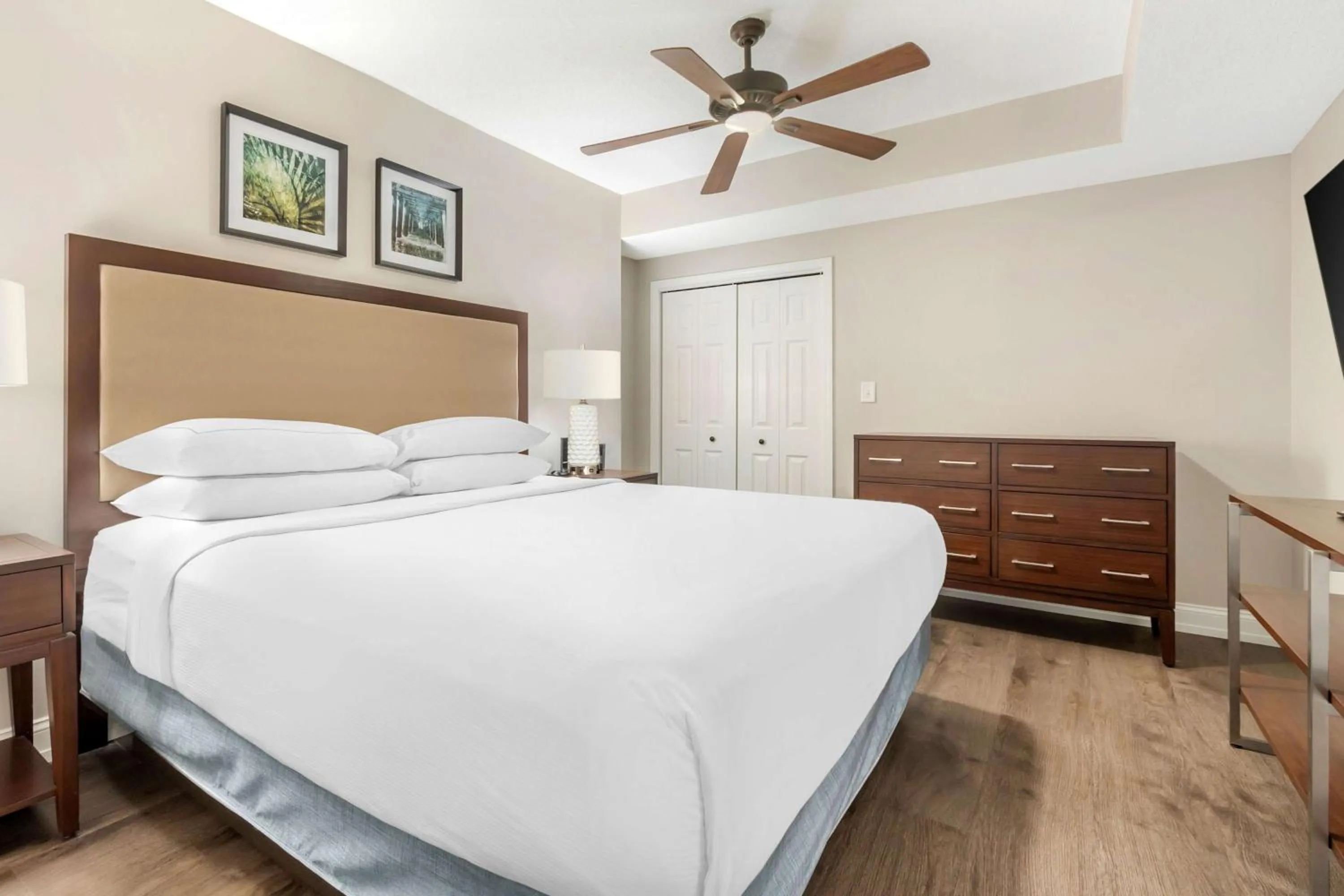 One-Bedroom King Suite with Sofa Bed - Ocean Front in Hilton Grand Vacations Club Anderson Ocean Myrtle Beach