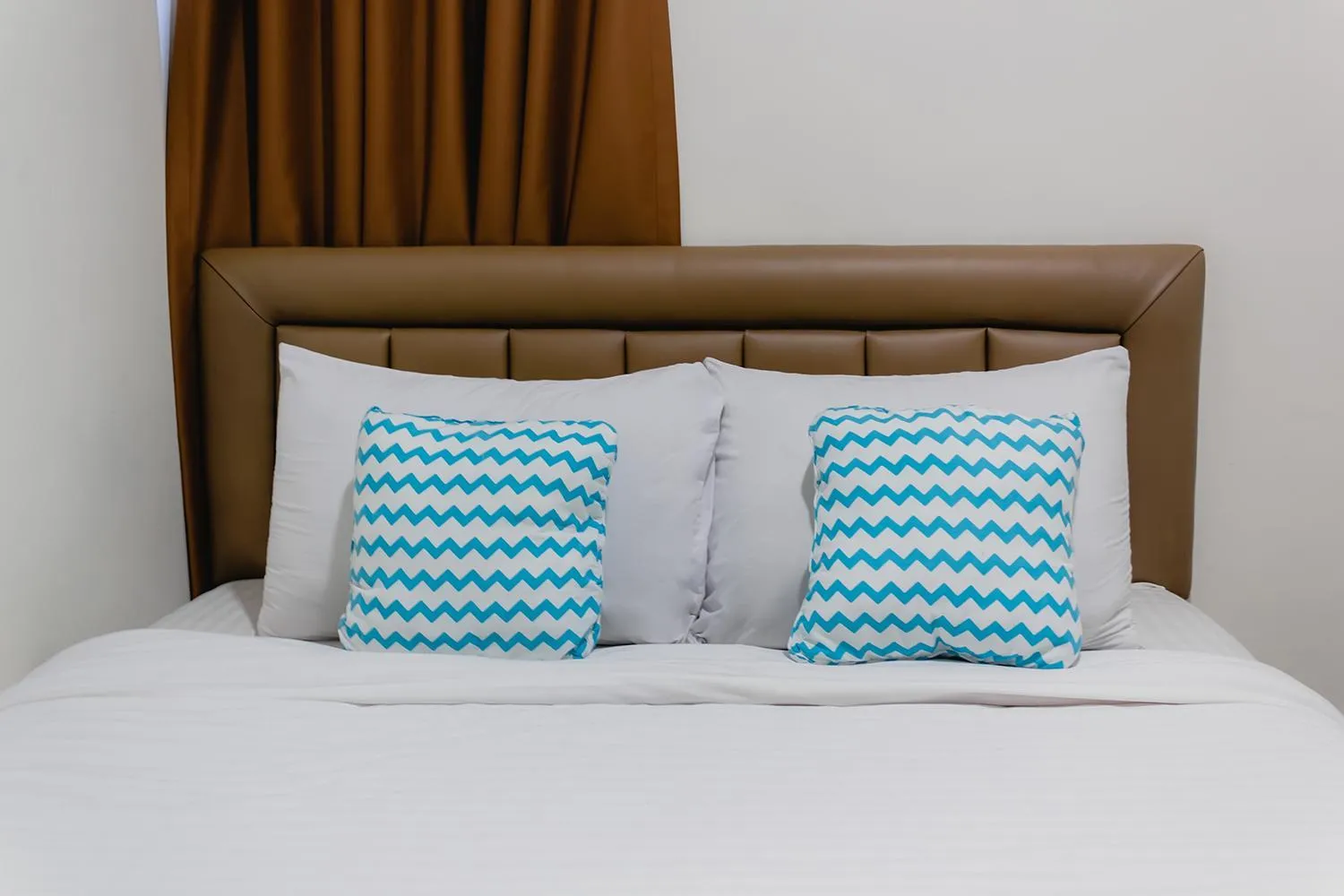 Deluxe Double Room in Social Hub by TwoSpaces