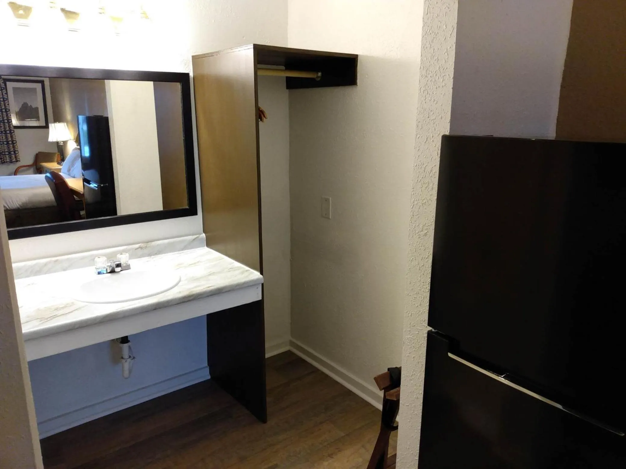 Efficiency Room with Two Double Beds - Non Smoking in Suburban Studios Brazil