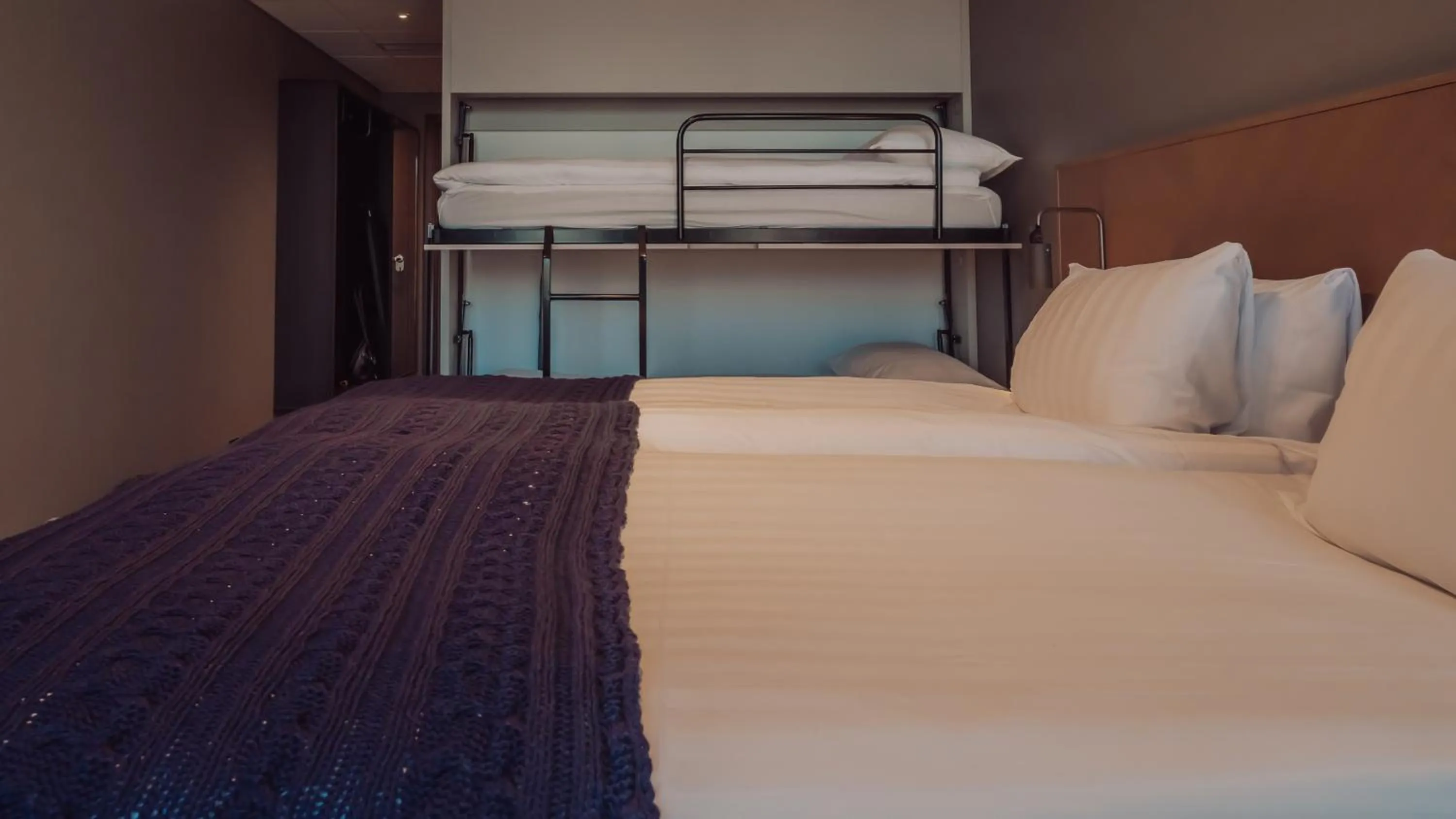 Family Room in Quality Hotel The Weaver