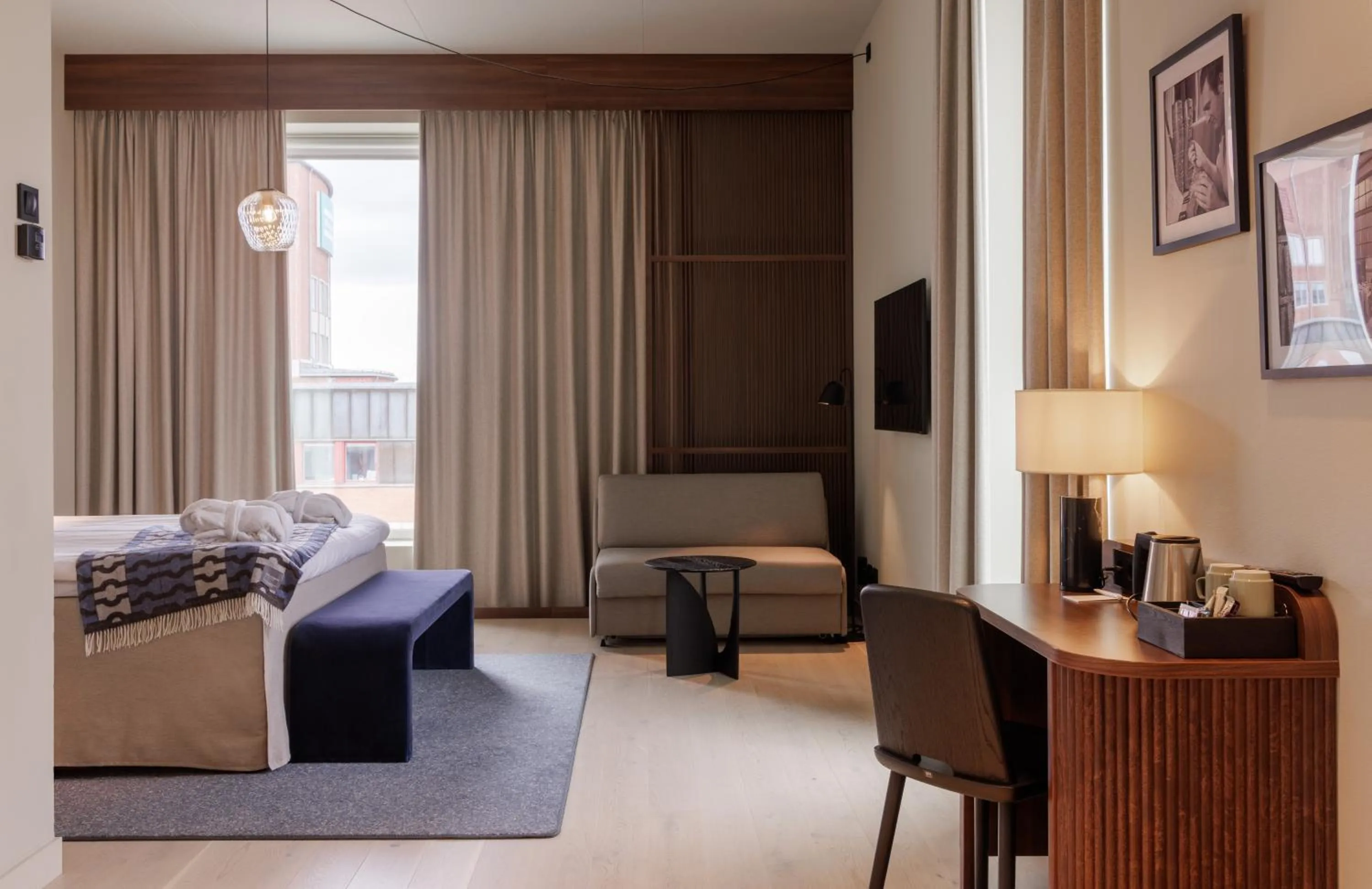 Deluxe Double Room in Clarion Collection Hotel Tapetfabriken