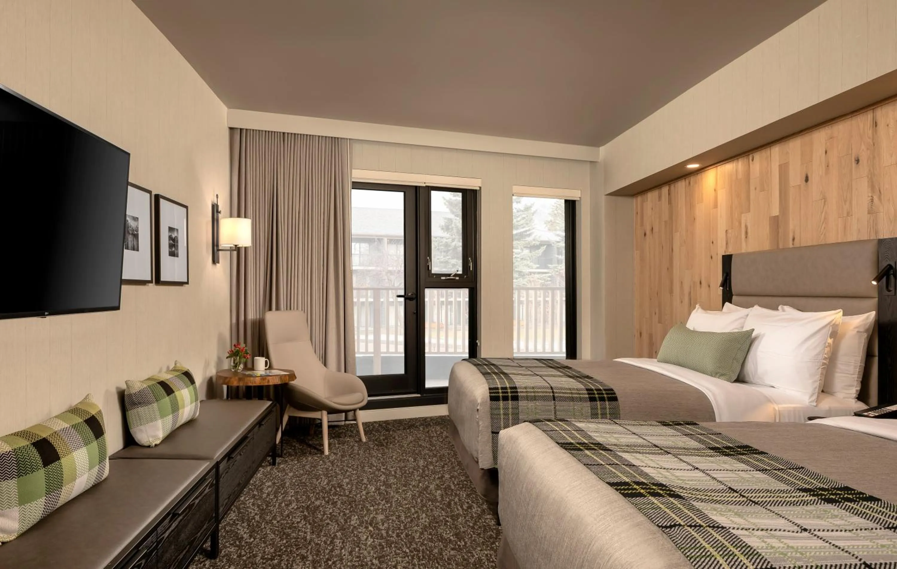 Junior Studio, 2 Queen beds, Partial View with Balcony in Peaks Hotel and Suites