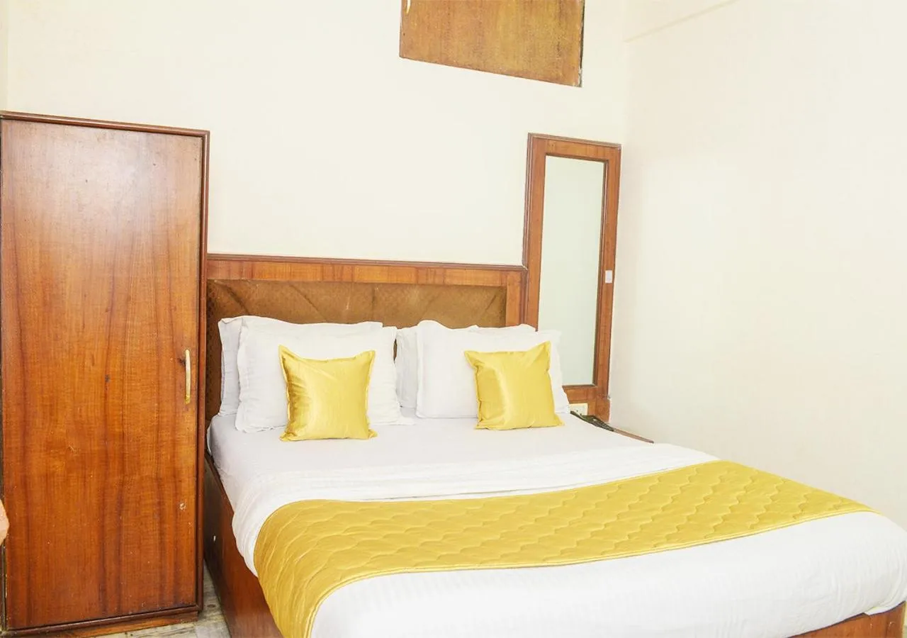 Standard Double or Twin Room - single occupancy in Hotel Subhash- Andheri