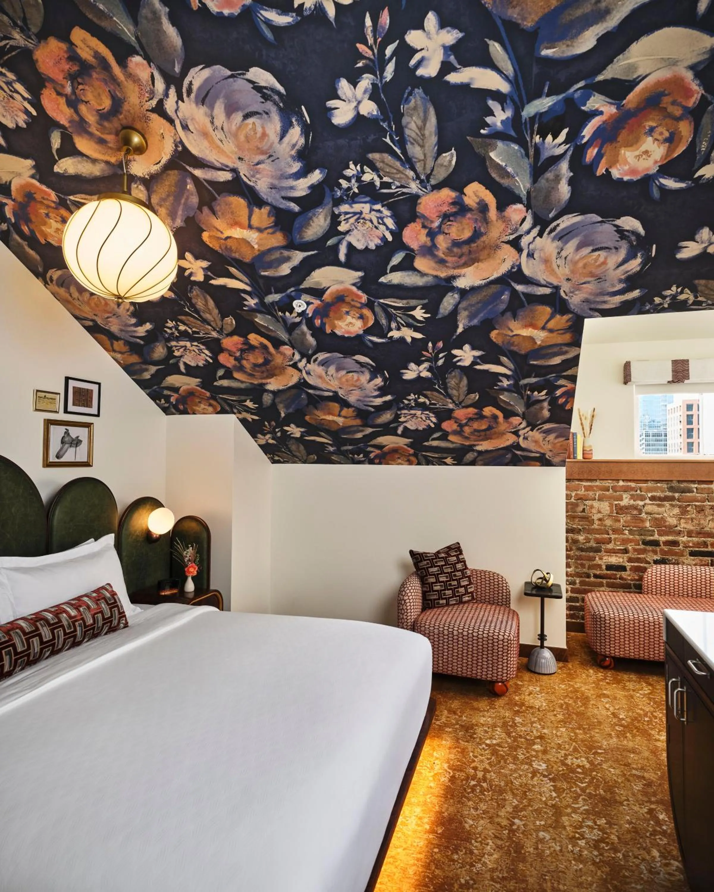 Deluxe Studio in The Crawford Hotel