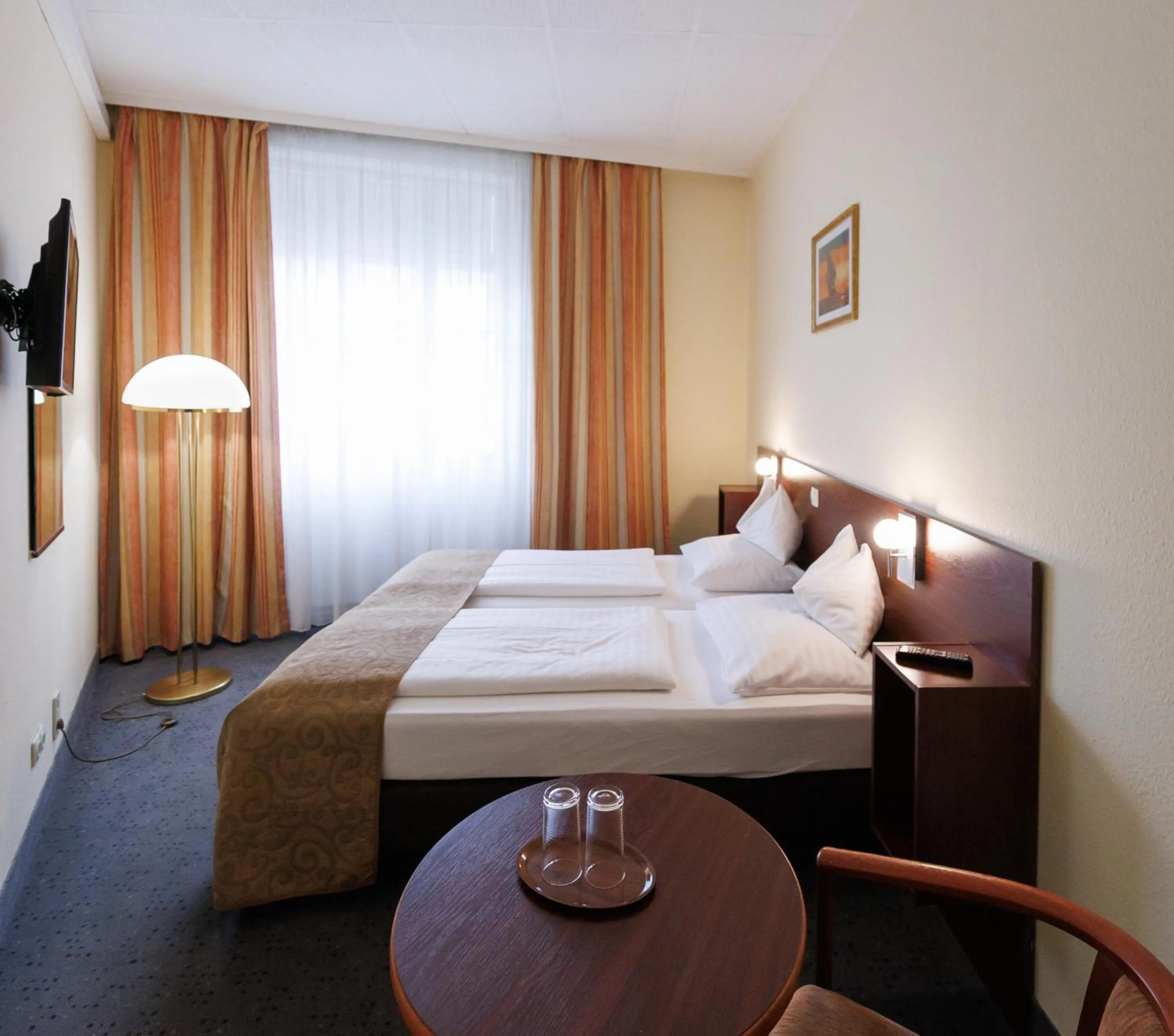 Apartment (4 Adults) in Continental Hotel-Pension