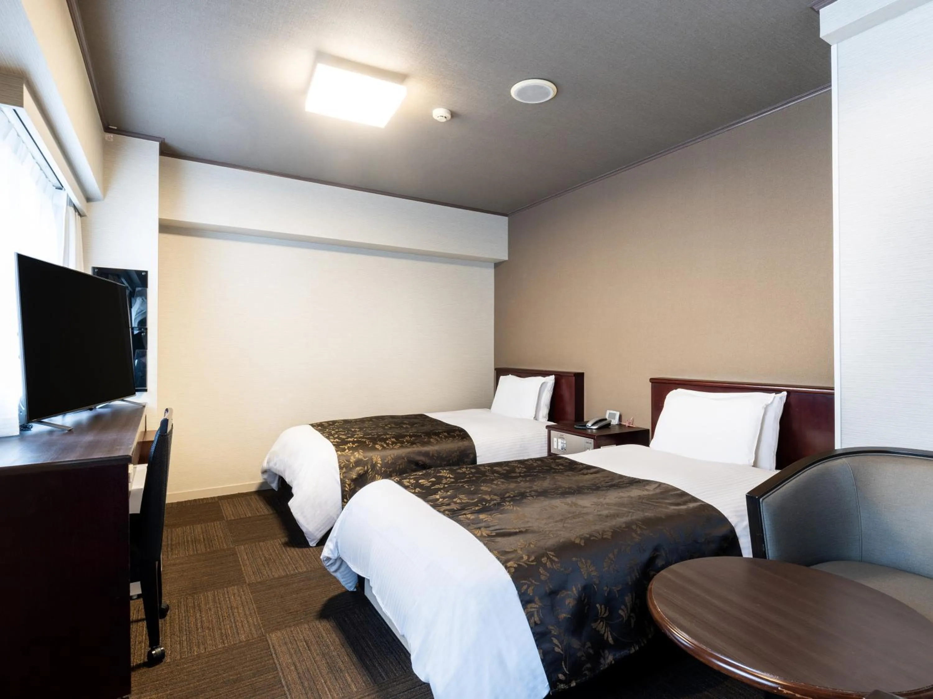 Twin Room in APA Hotel Chibachuo Ekimae