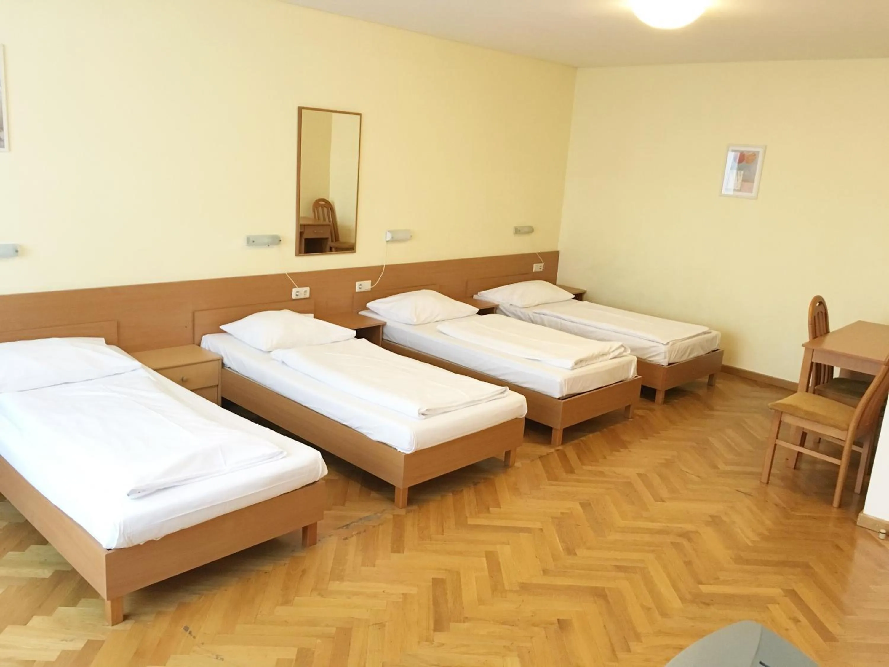 Sextuple Room in Hotel Geblergasse