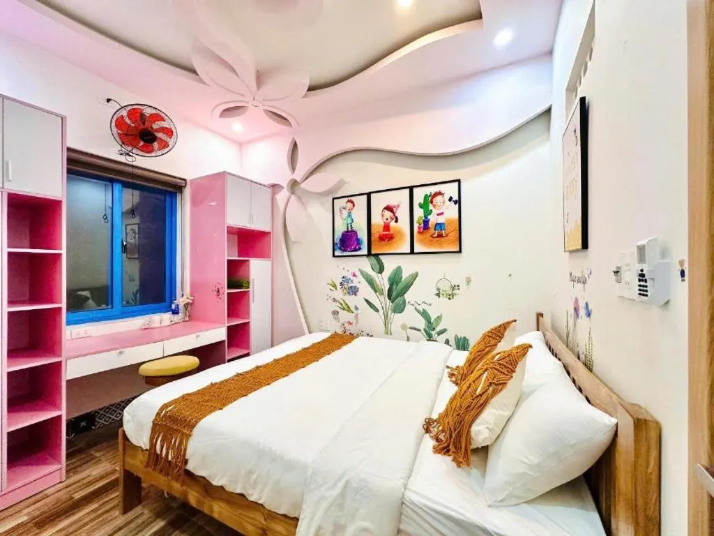 King Room in Lazy Bear Villa By The Little Hoi An