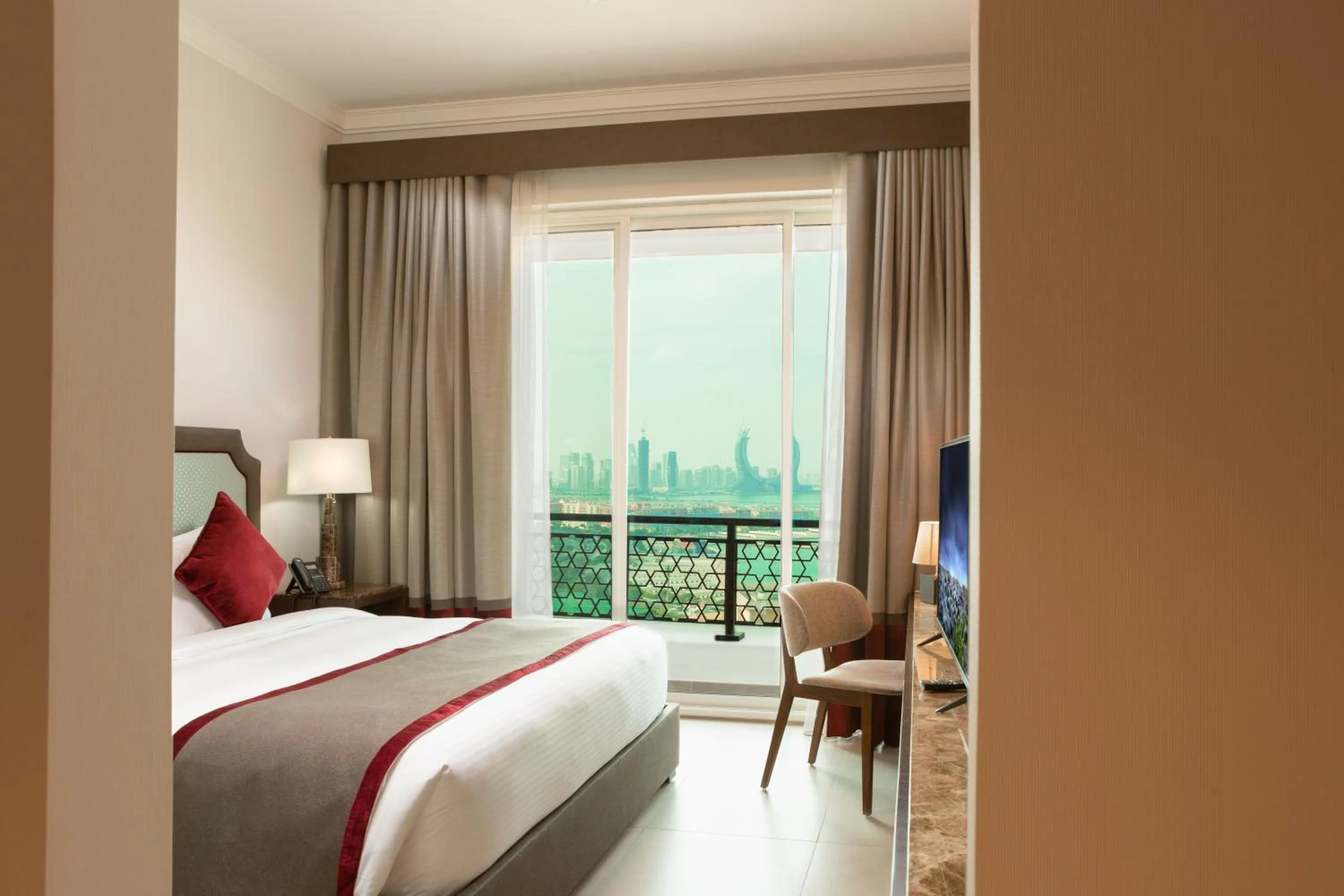 One-Bedroom Apartment in Retaj Baywalk Residence