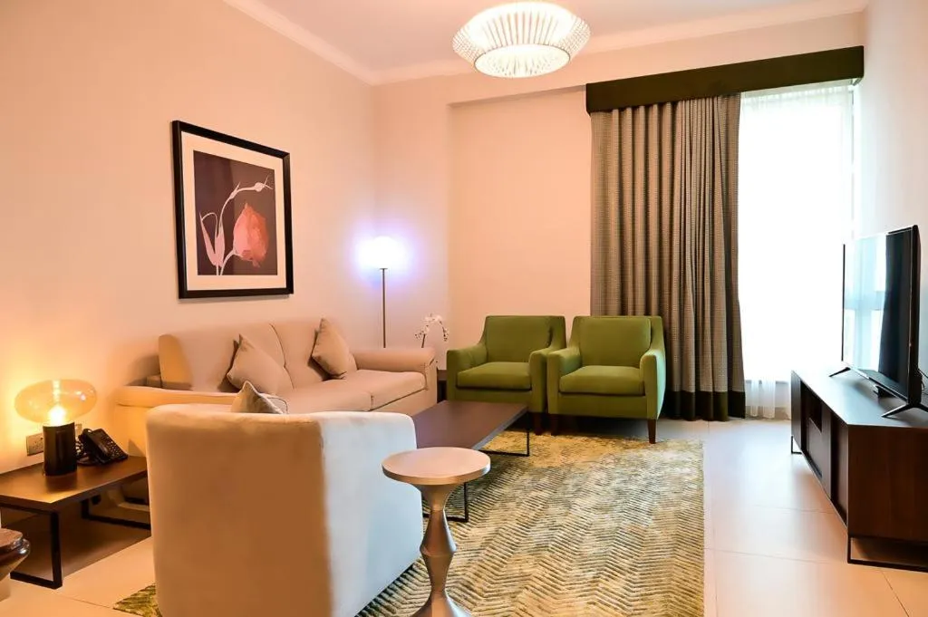 Superior Apartment in Retaj Baywalk Residence