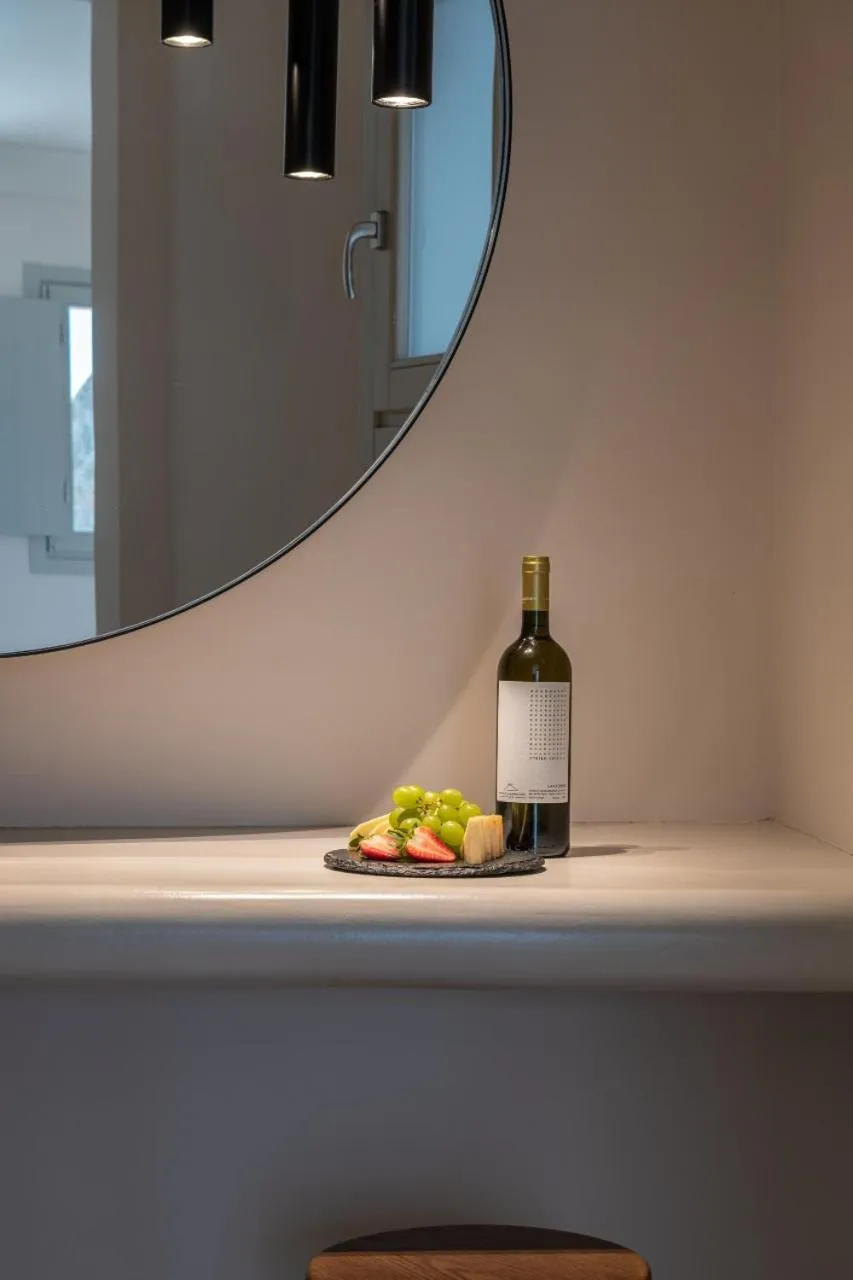 Superior Suite with Outdoor Jetted Tub in Akra Suites & Spa